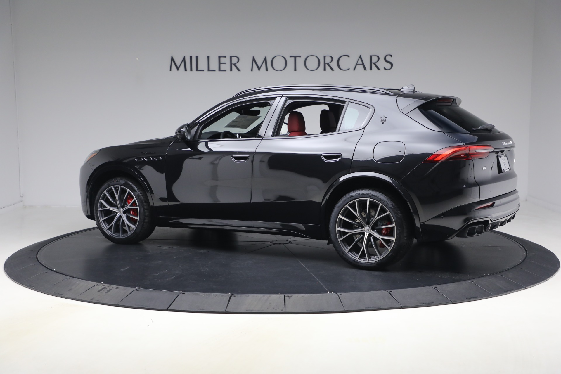 New-2026-Maserati-Grecale-Modena-V6