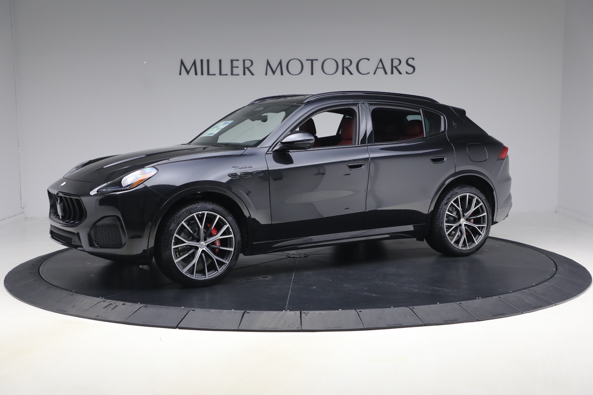 New-2026-Maserati-Grecale-Modena-V6
