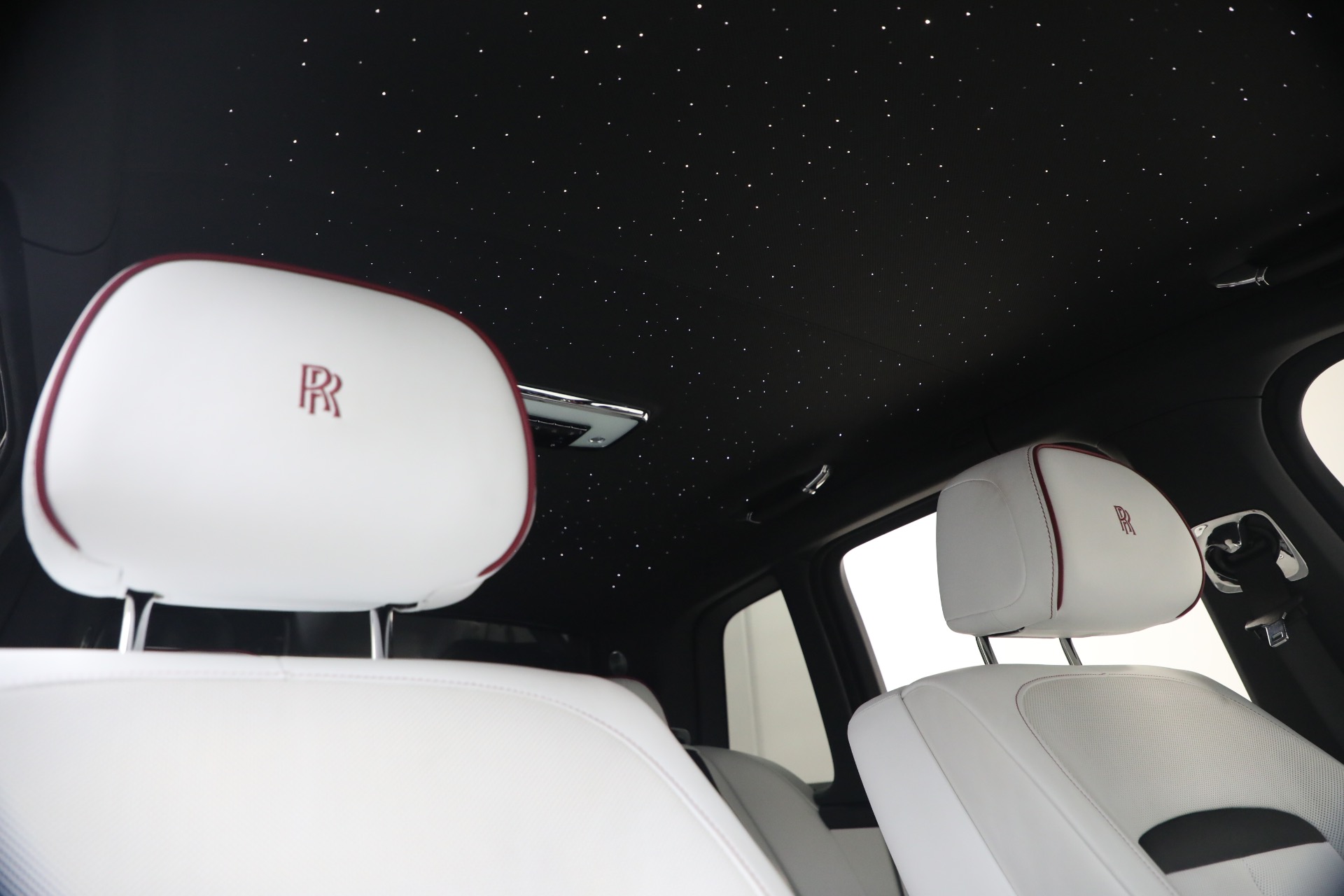 Used-2025-Rolls-Royce-Black-Badge-Cullinan