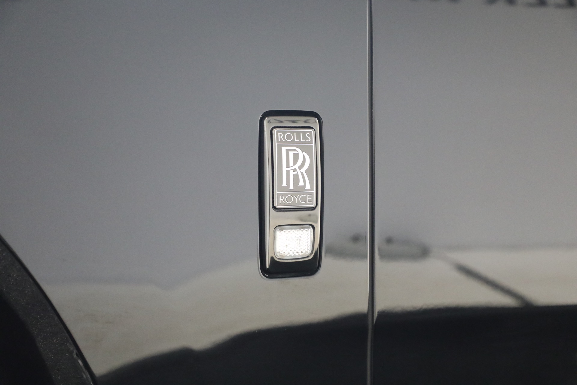 Used-2025-Rolls-Royce-Black-Badge-Cullinan