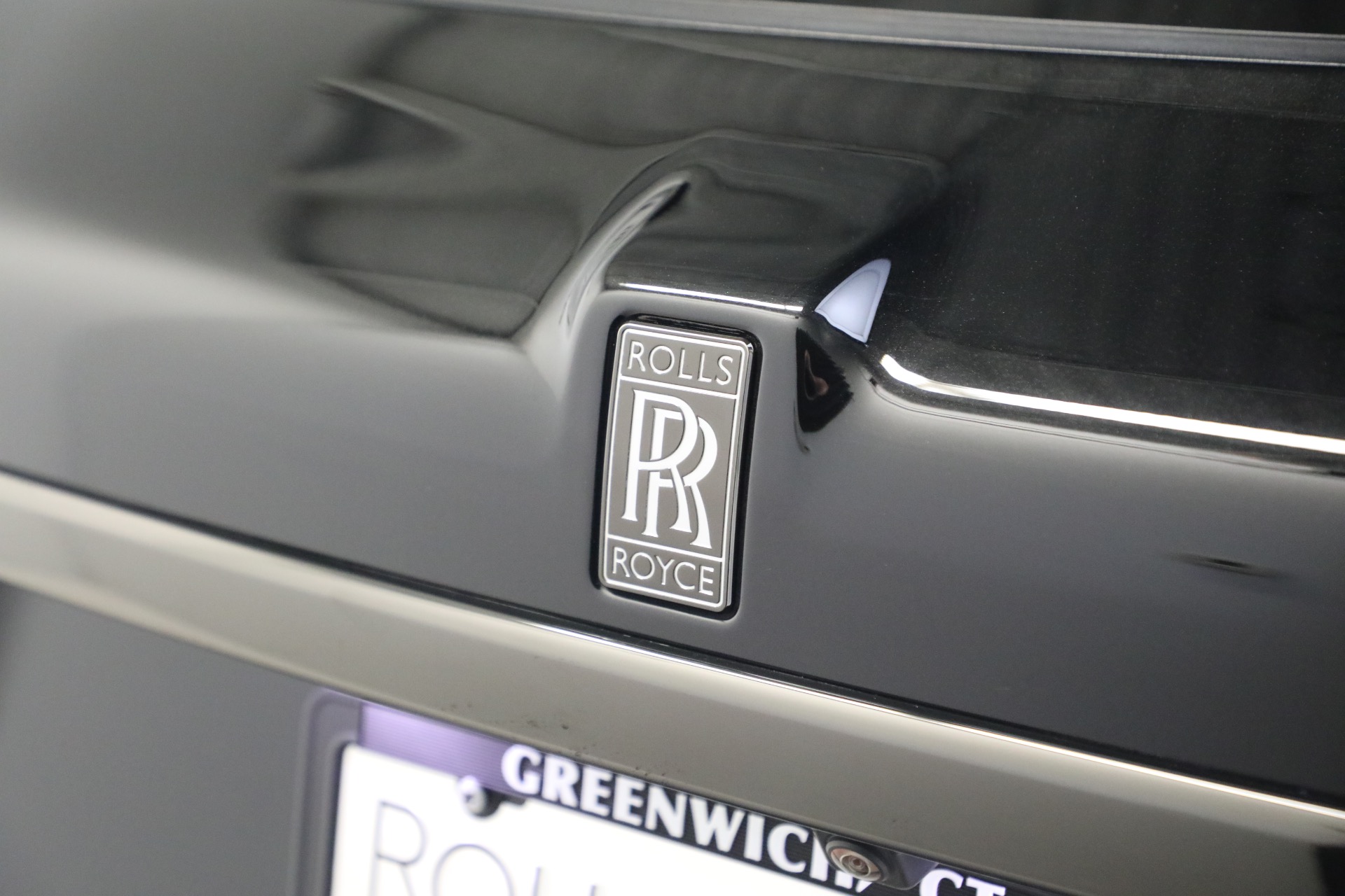 Used-2025-Rolls-Royce-Black-Badge-Cullinan
