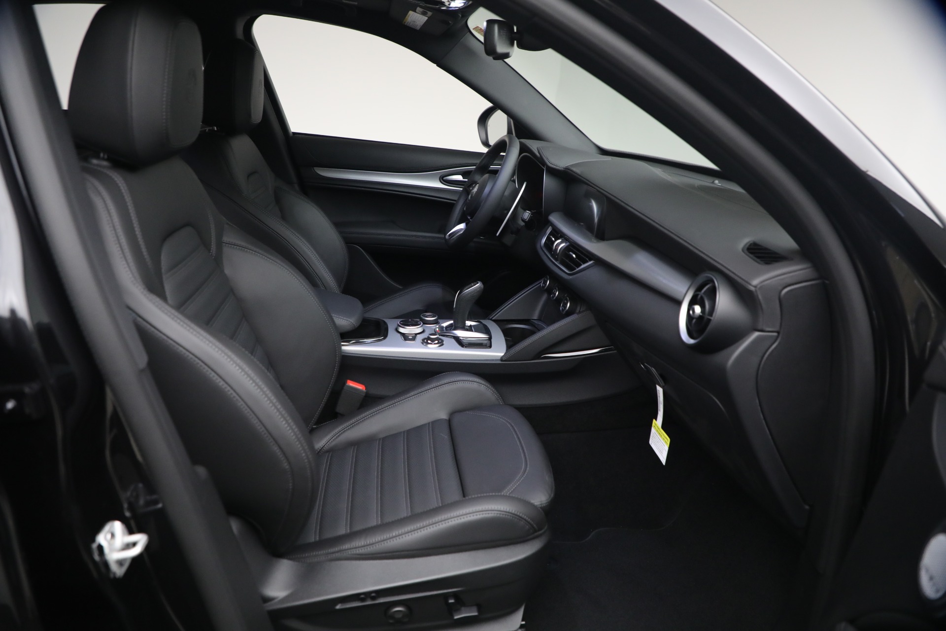 New-2026-Alfa-Romeo-Stelvio-Veloce