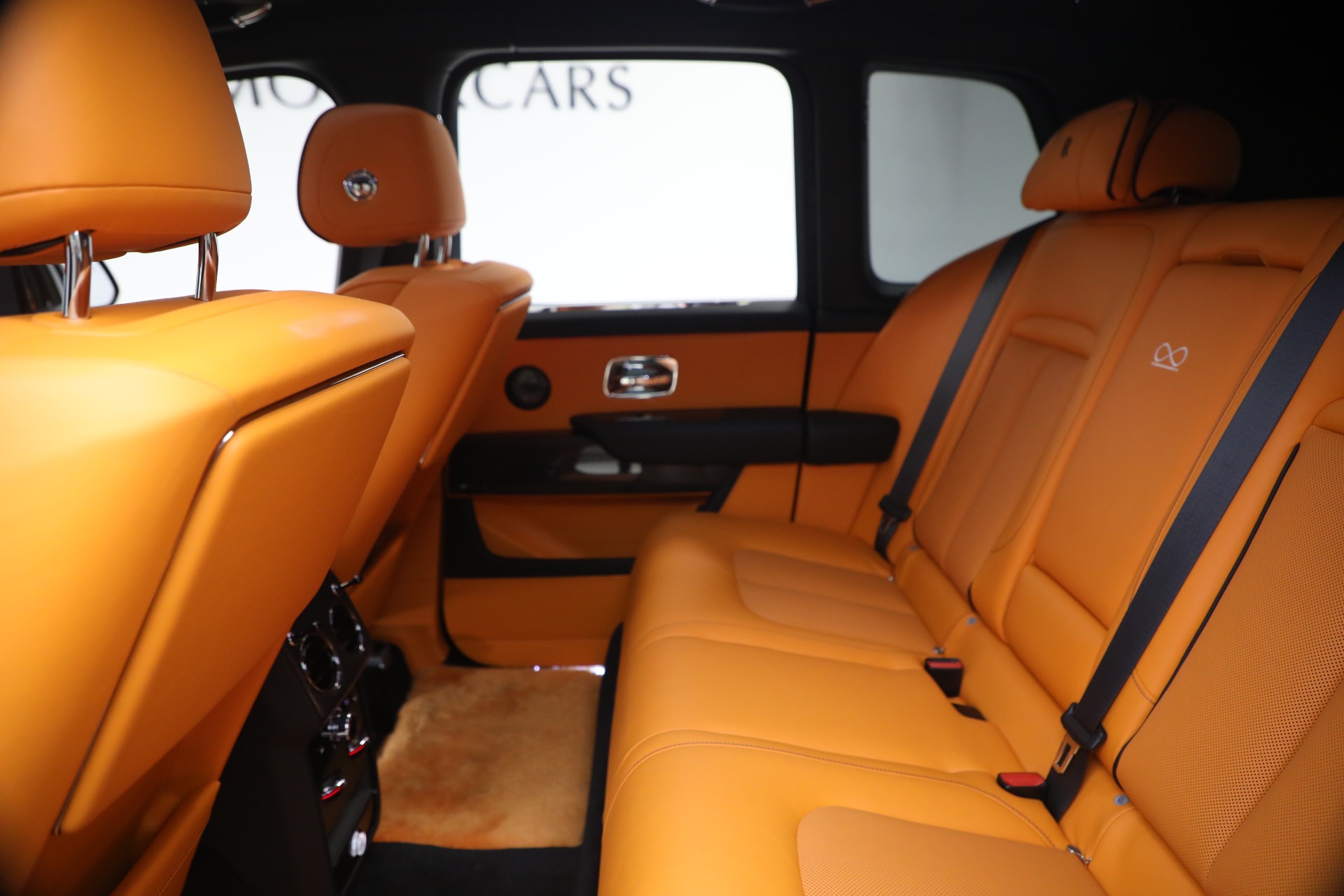 Used-2024-Rolls-Royce-Black-Badge-Cullinan
