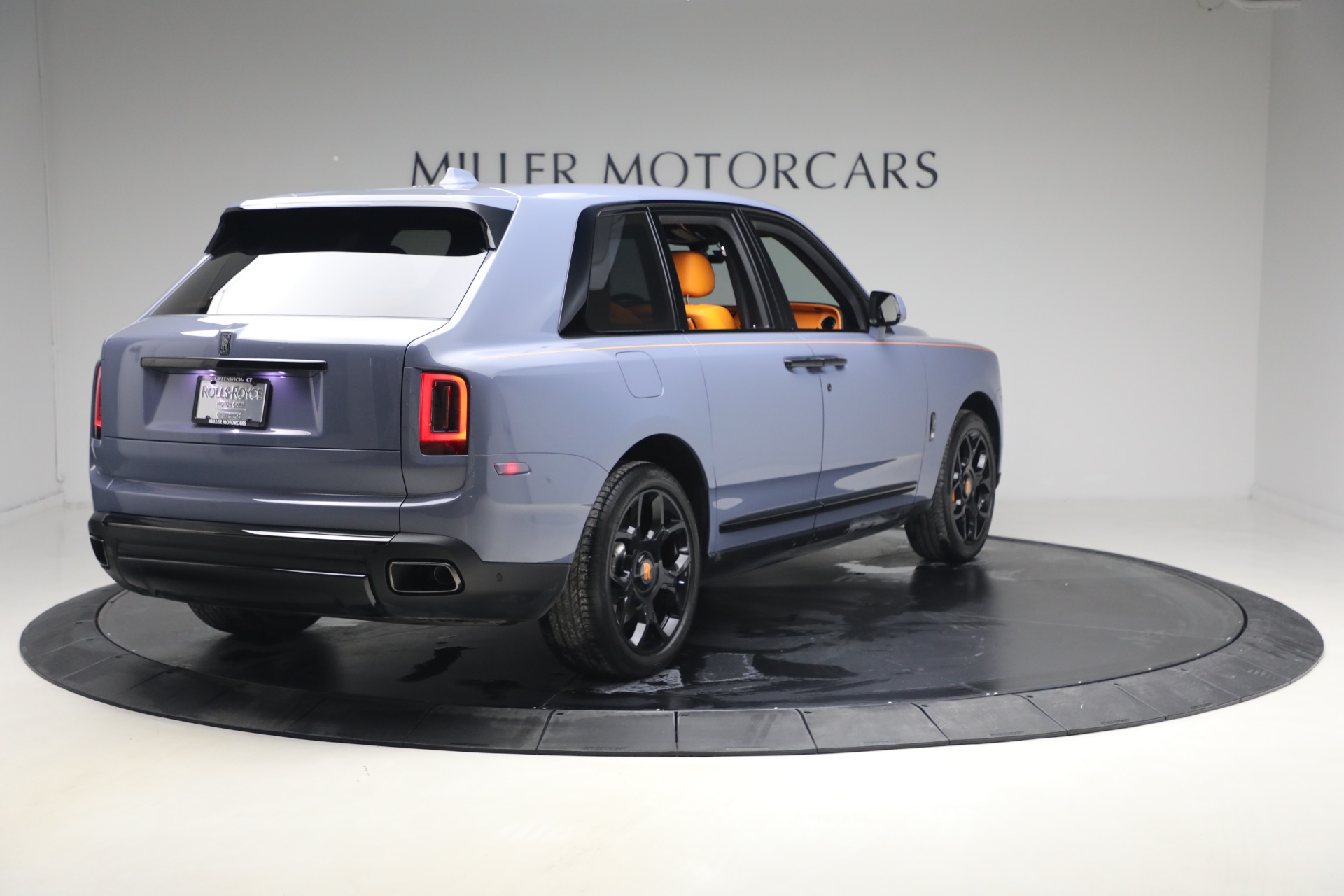 Used-2024-Rolls-Royce-Black-Badge-Cullinan