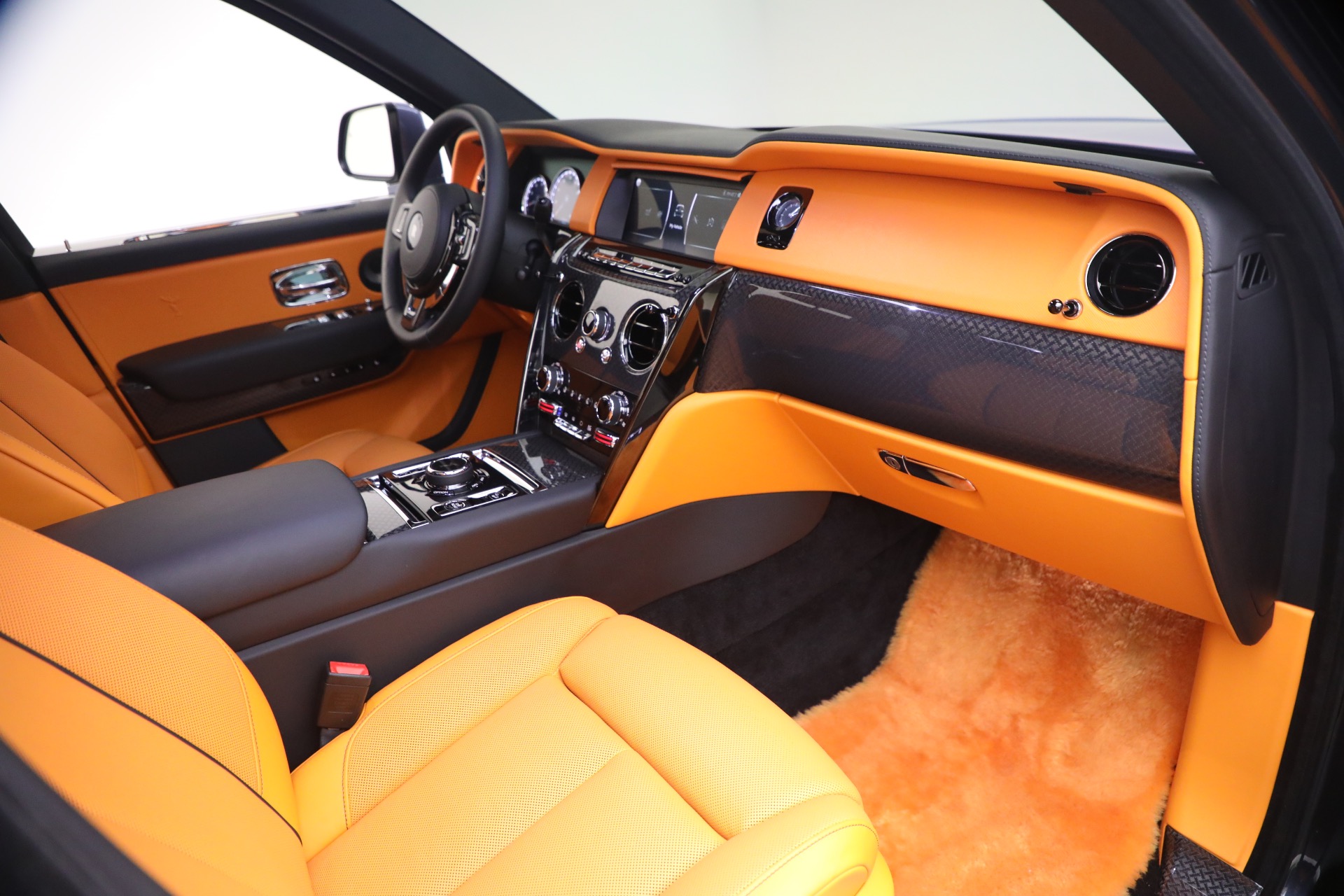 Used-2024-Rolls-Royce-Black-Badge-Cullinan