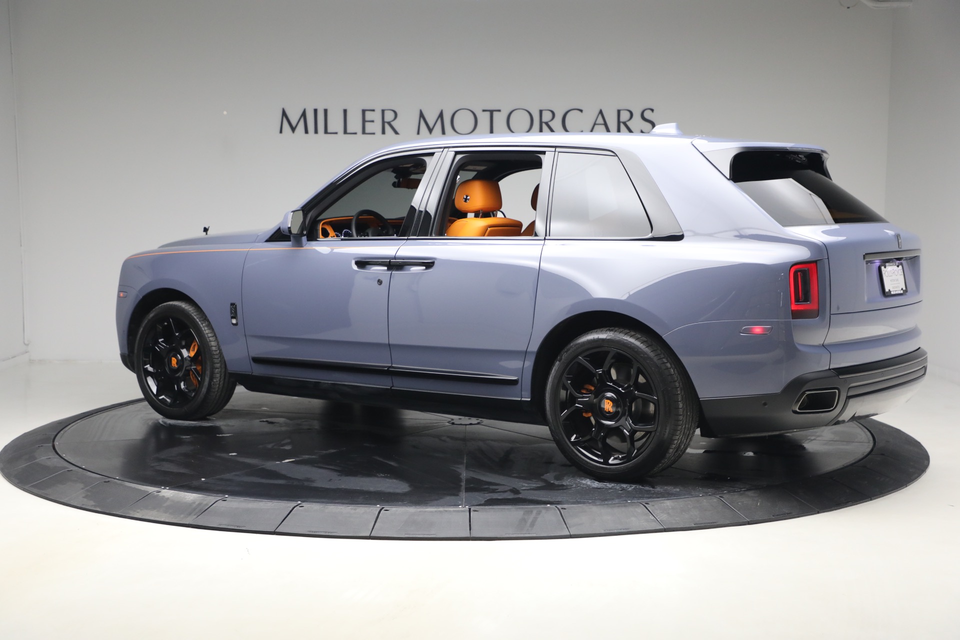 Used-2024-Rolls-Royce-Black-Badge-Cullinan