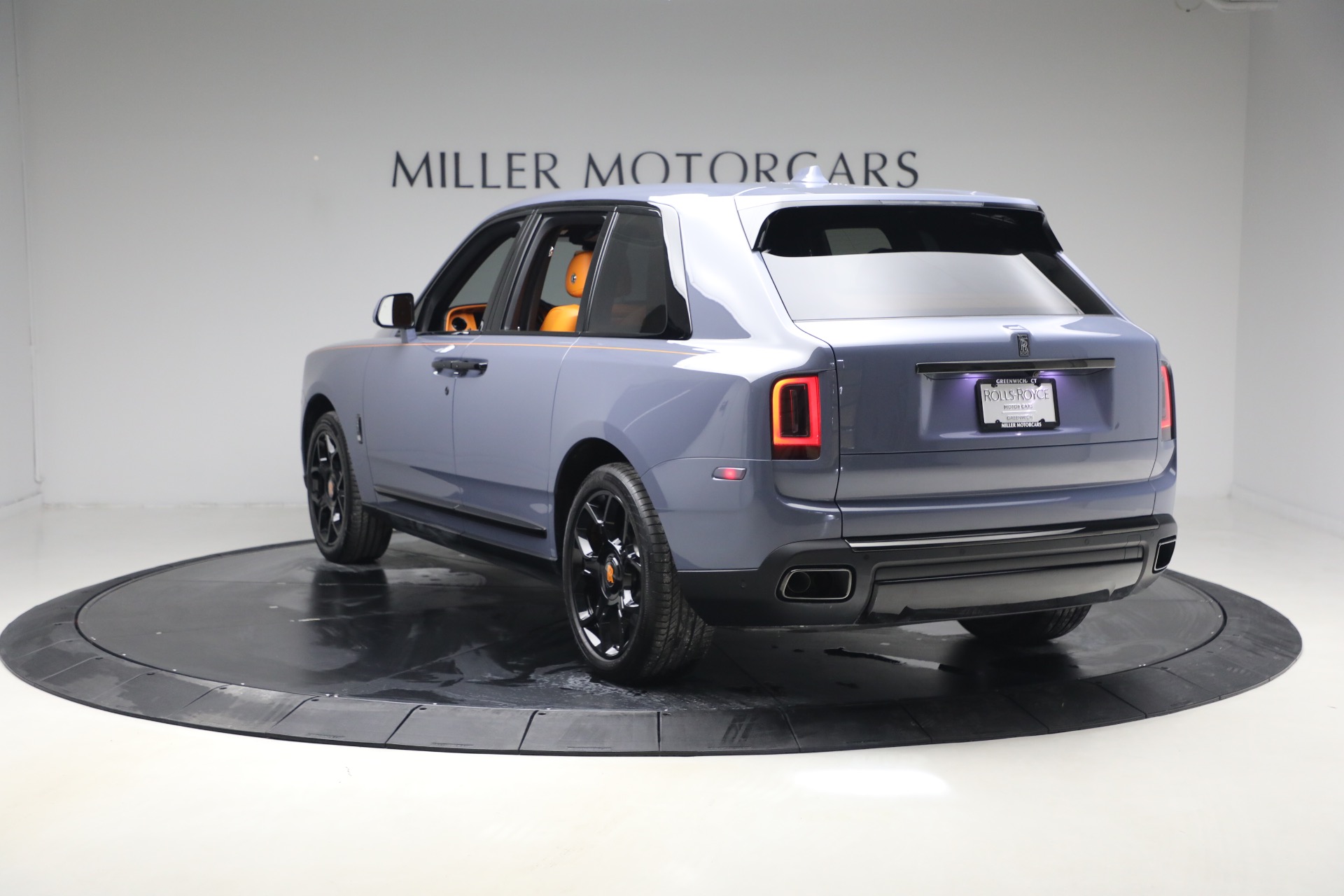 Used-2024-Rolls-Royce-Black-Badge-Cullinan