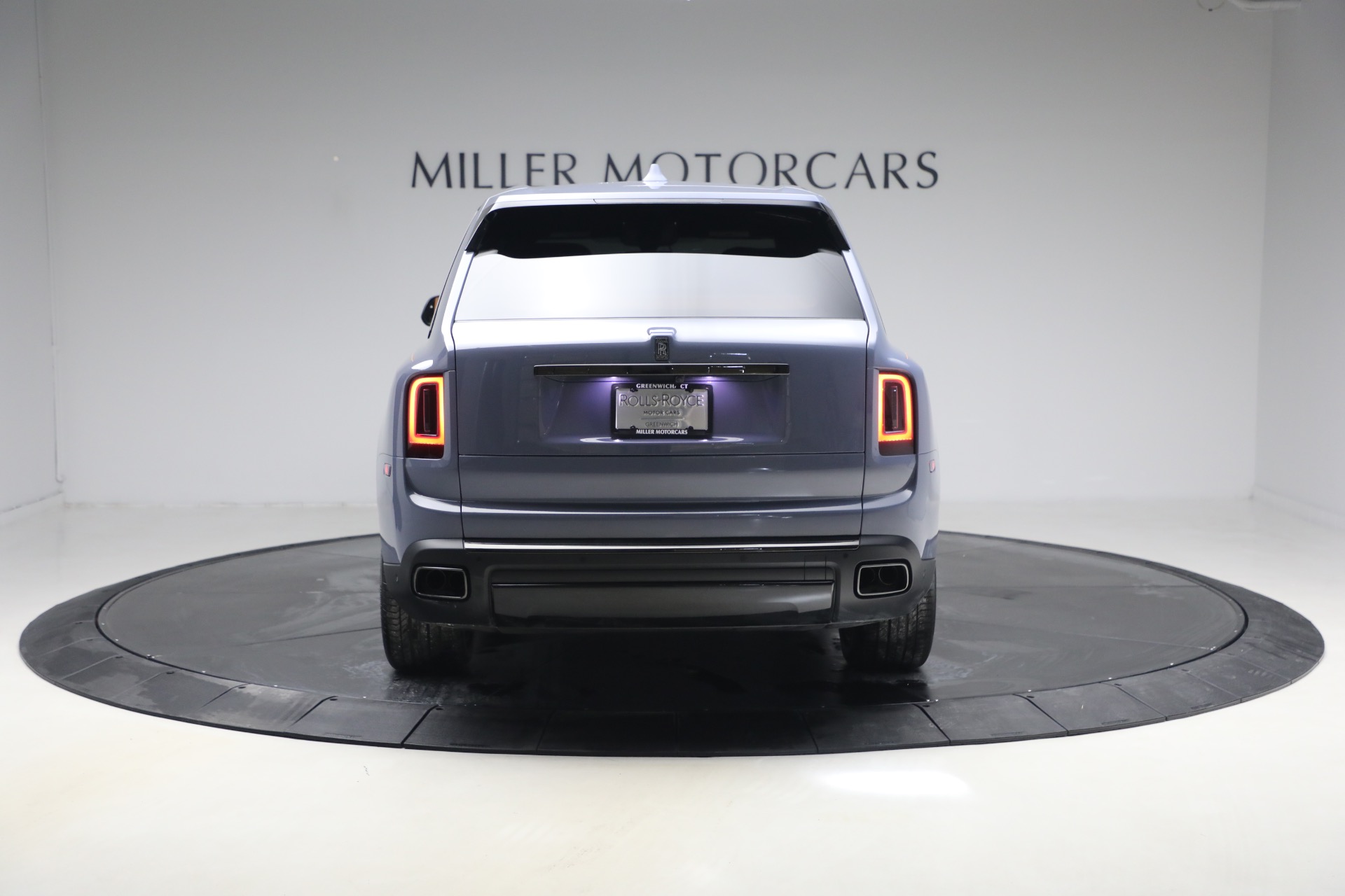 Used-2024-Rolls-Royce-Black-Badge-Cullinan