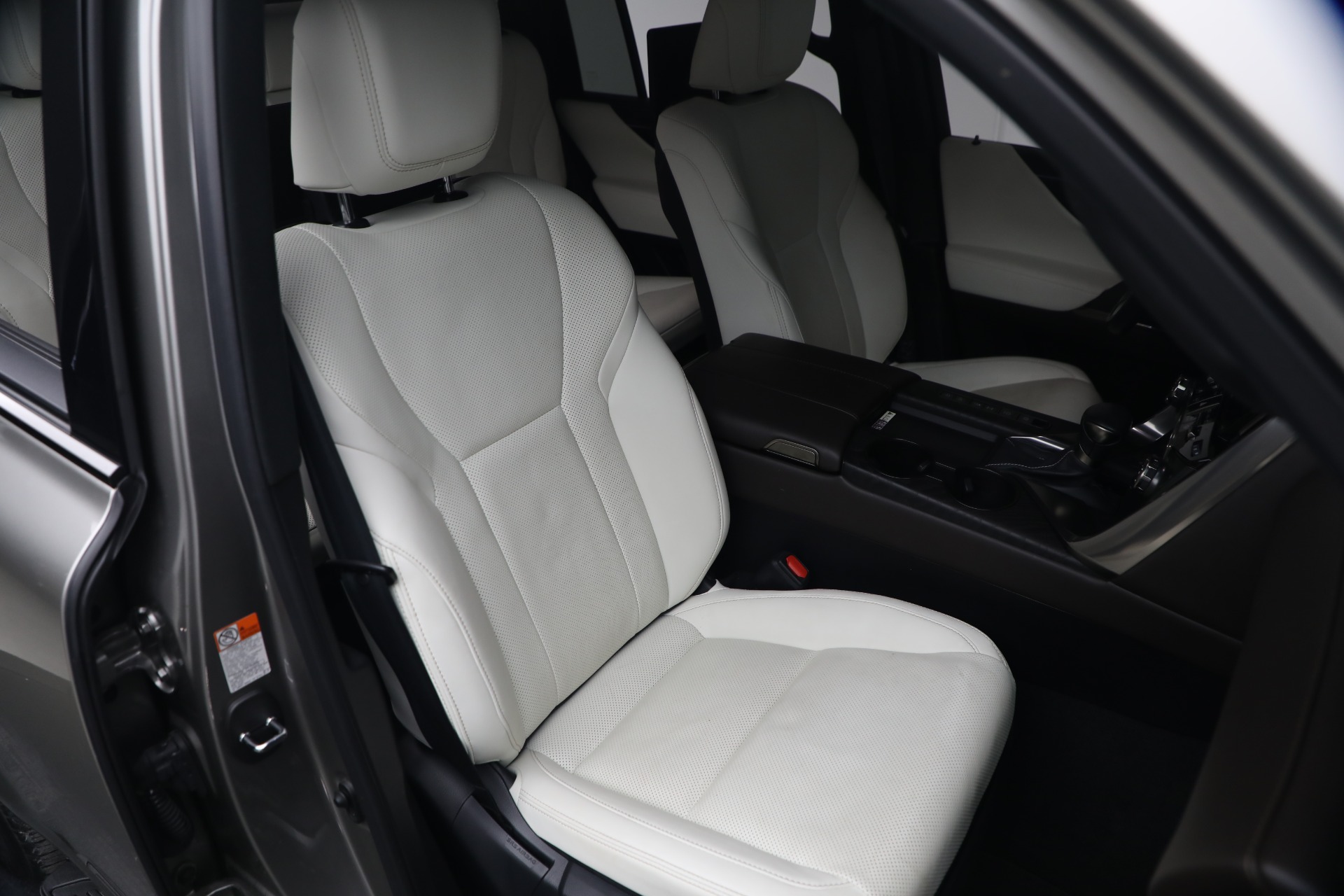 Used-2023-Lexus-LX-600-Luxury