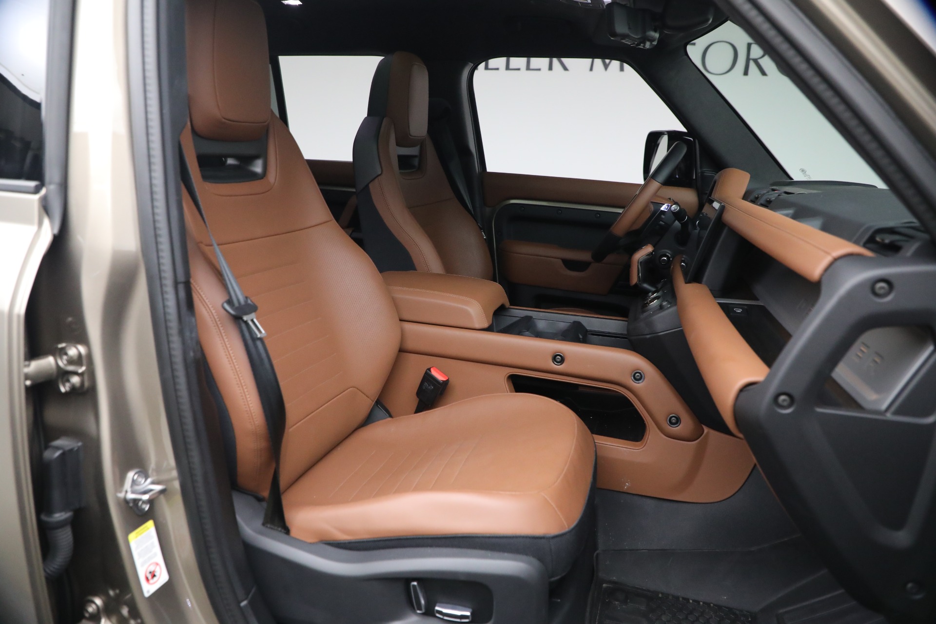 Used-2025-Land-Rover-Defender-110-P635-OCTA