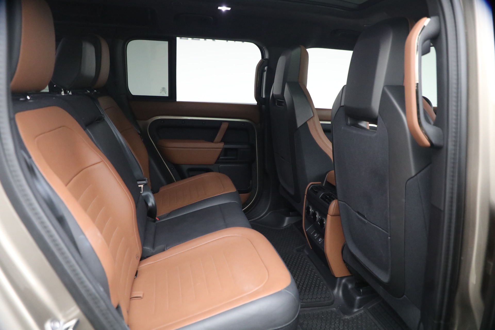 Used-2025-Land-Rover-Defender-110-P635-OCTA