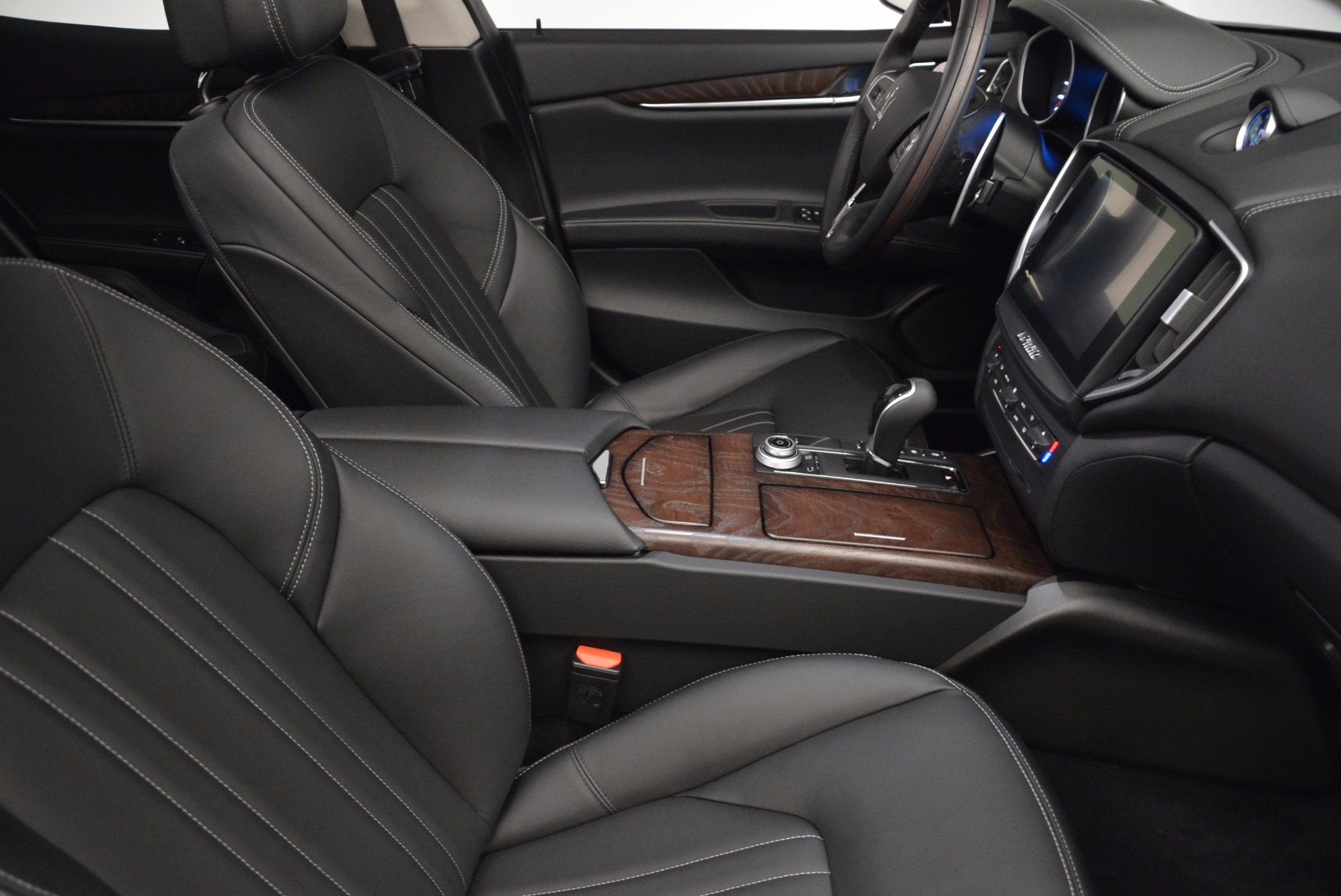 New-2017-Maserati-Ghibli-S-Q4