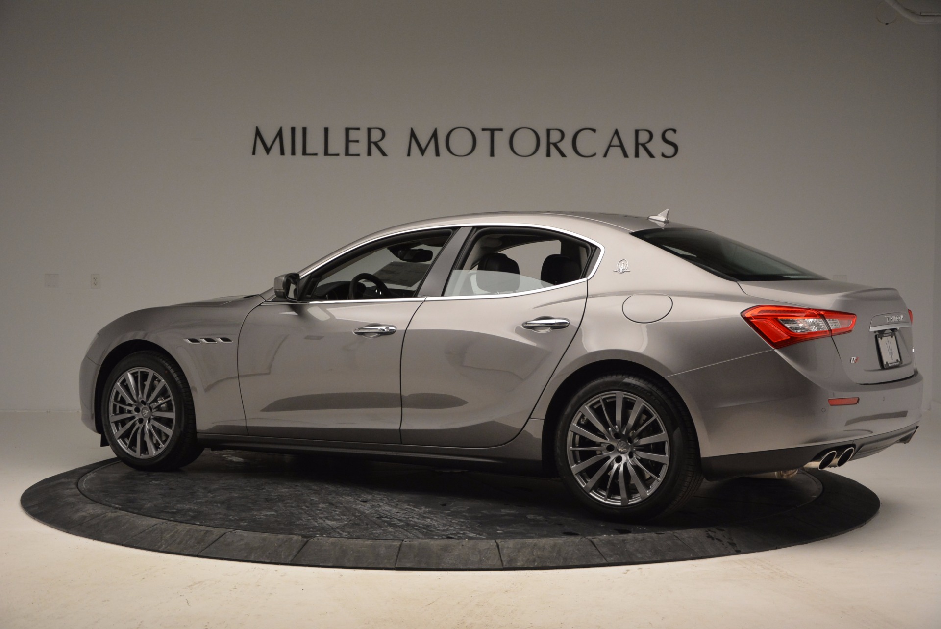 New-2017-Maserati-Ghibli-S-Q4