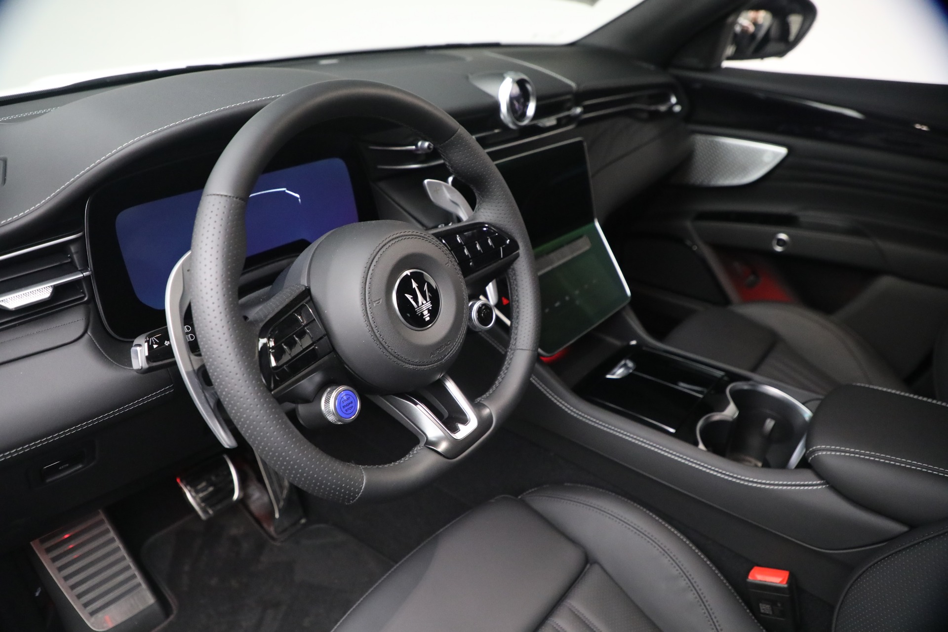 New-2026-Maserati-Grecale-Modena-V6
