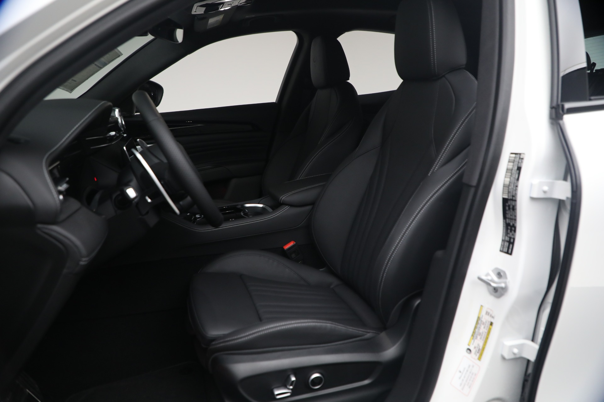 New-2026-Maserati-Grecale-Modena-V6