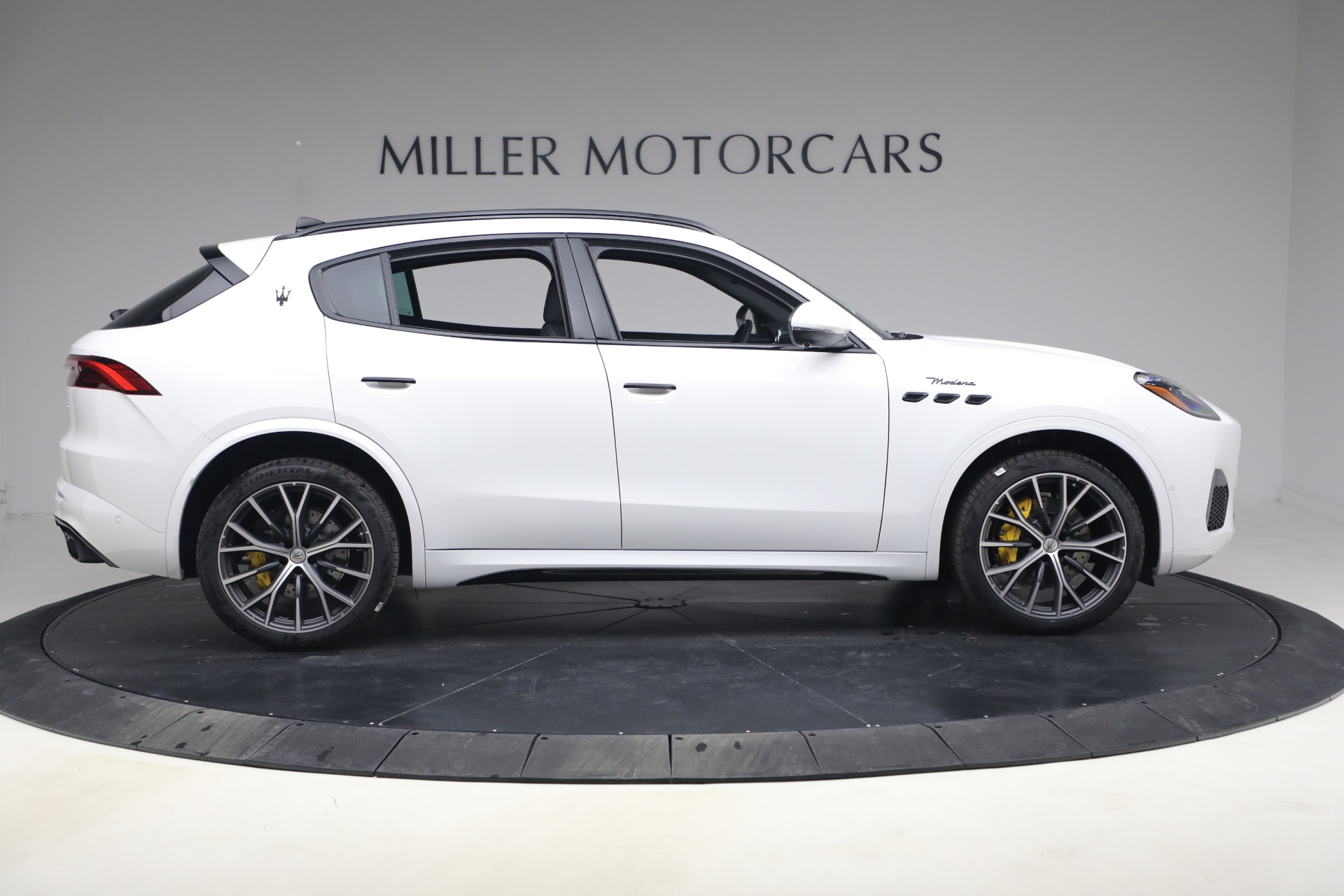 New-2026-Maserati-Grecale-Modena-V6