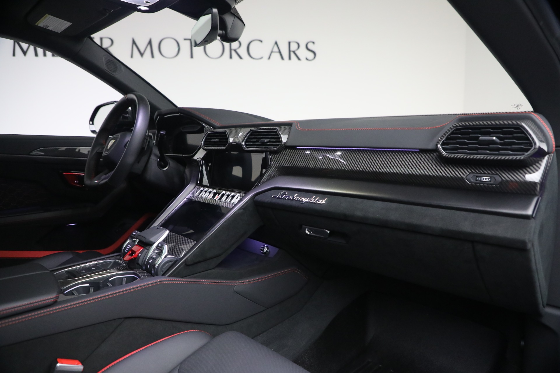 Used-2024-Lamborghini-Urus-Performante