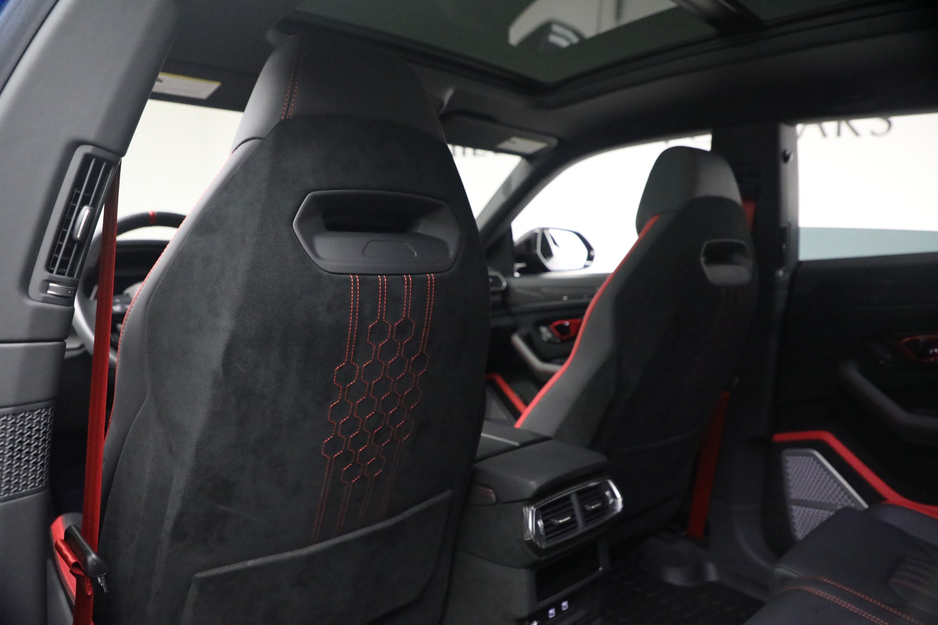 Used-2024-Lamborghini-Urus-Performante