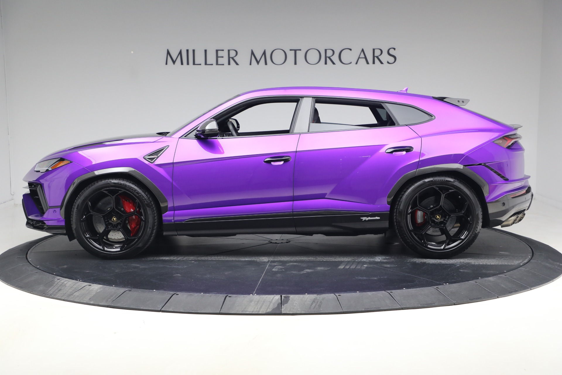 Used-2024-Lamborghini-Urus-Performante