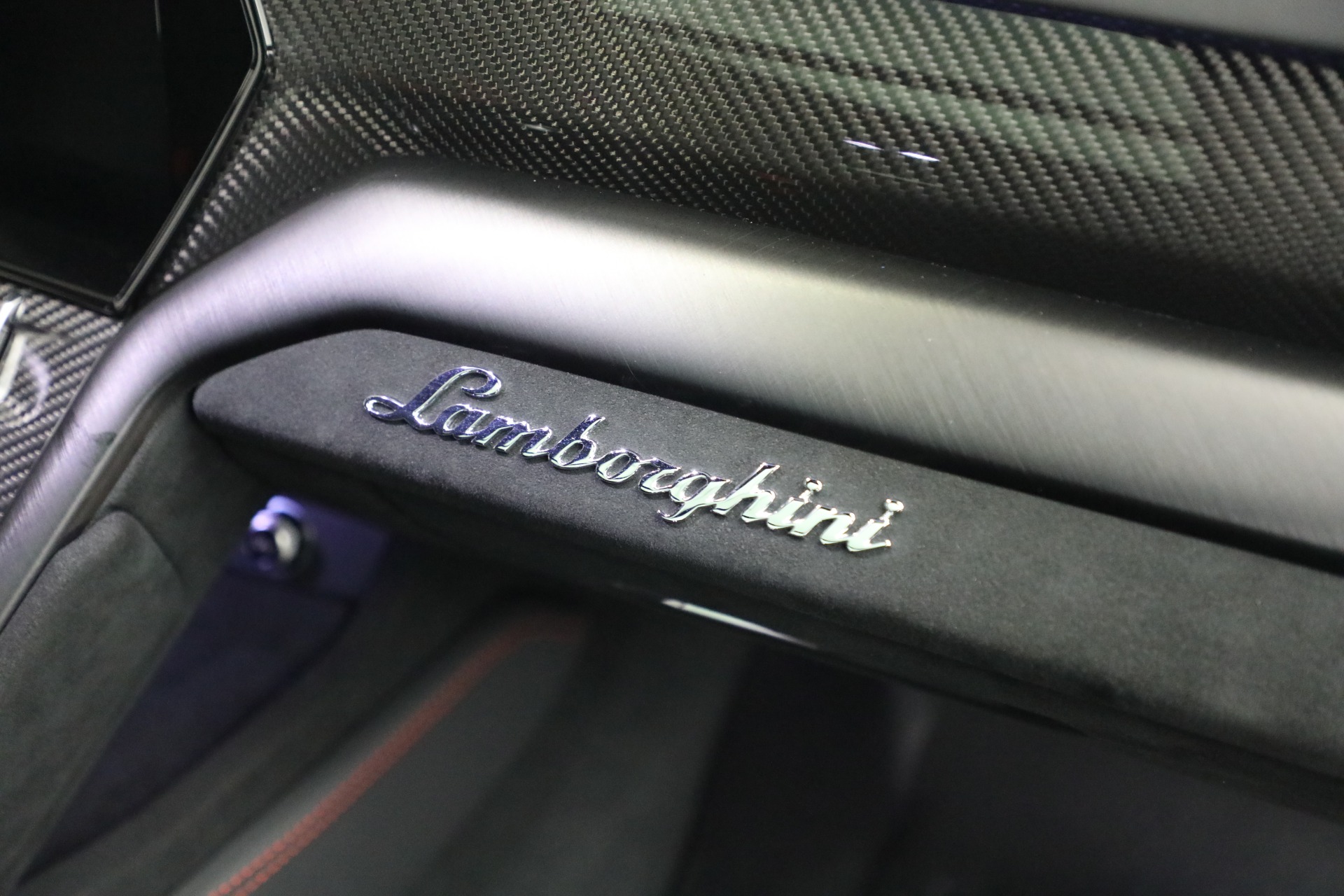 Used-2024-Lamborghini-Urus-Performante