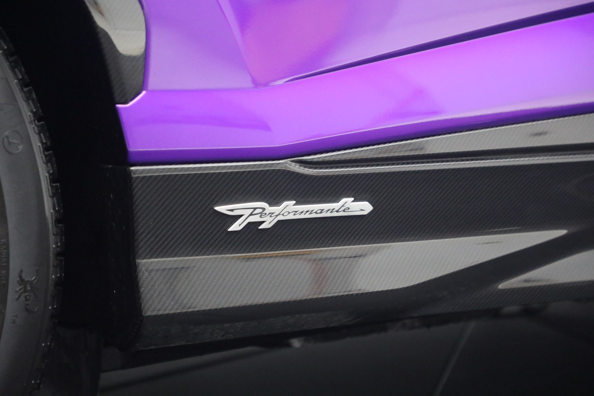 Used-2024-Lamborghini-Urus-Performante