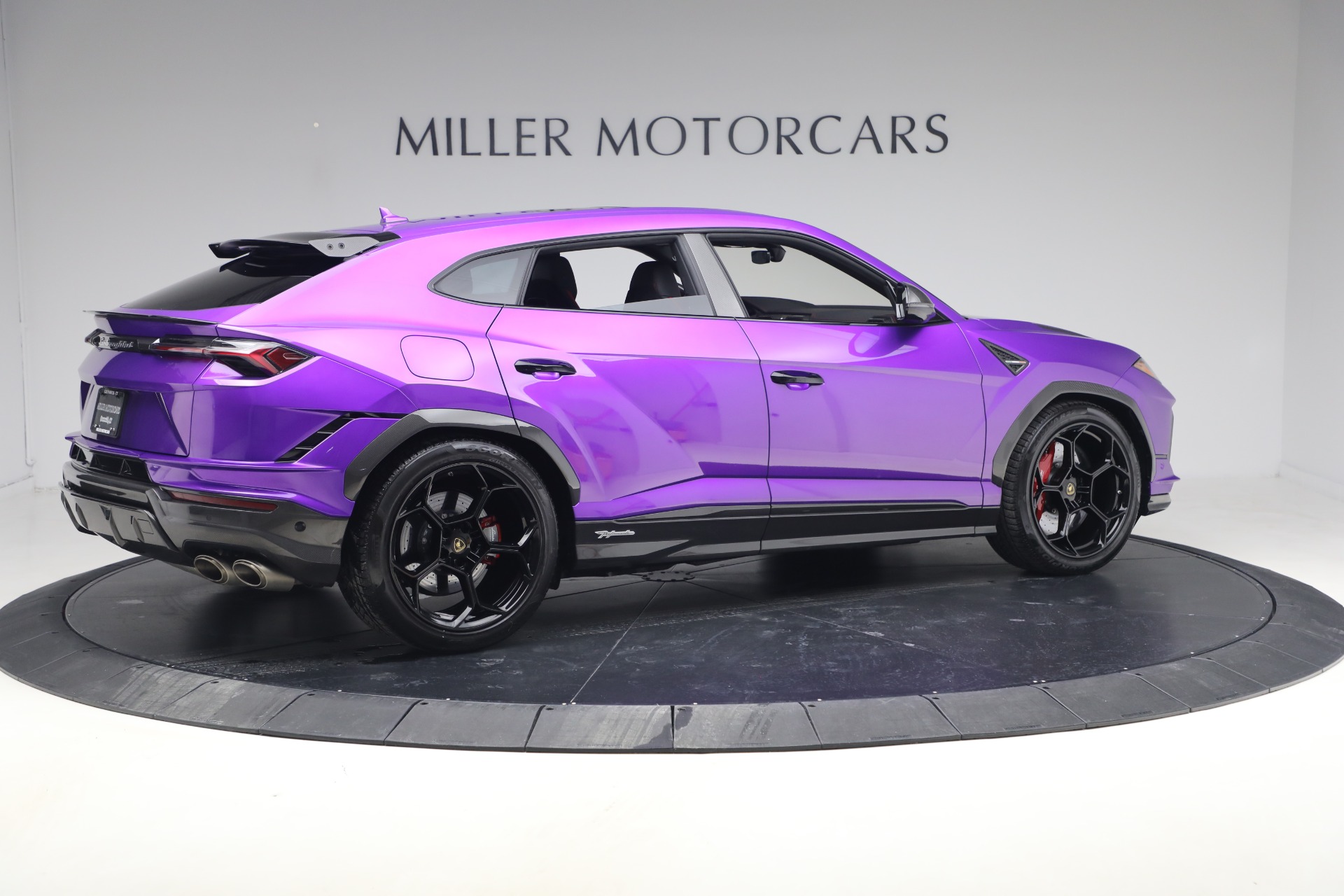 Used-2024-Lamborghini-Urus-Performante