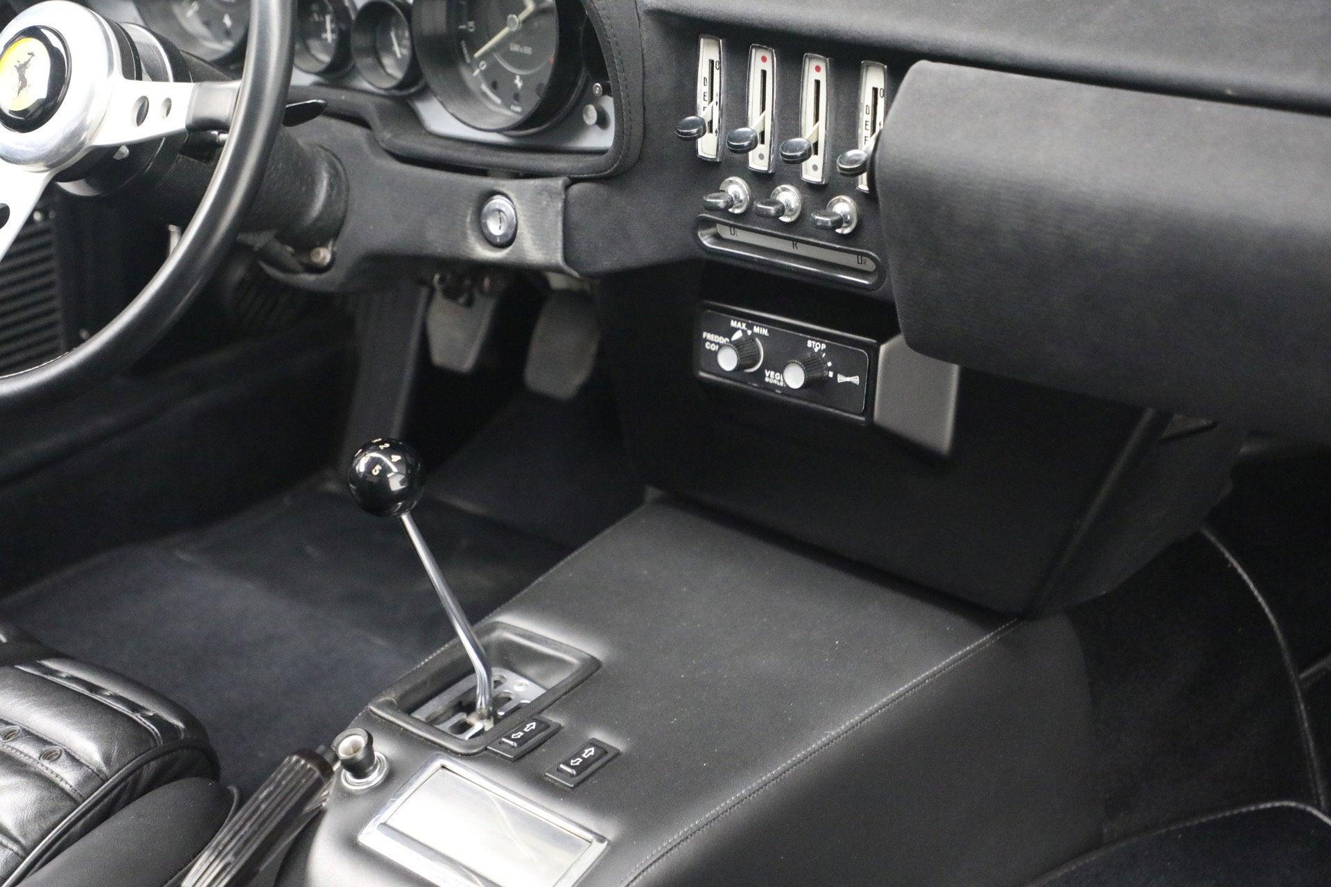 Used-1971-Ferrari-365GTB/4-Daytona