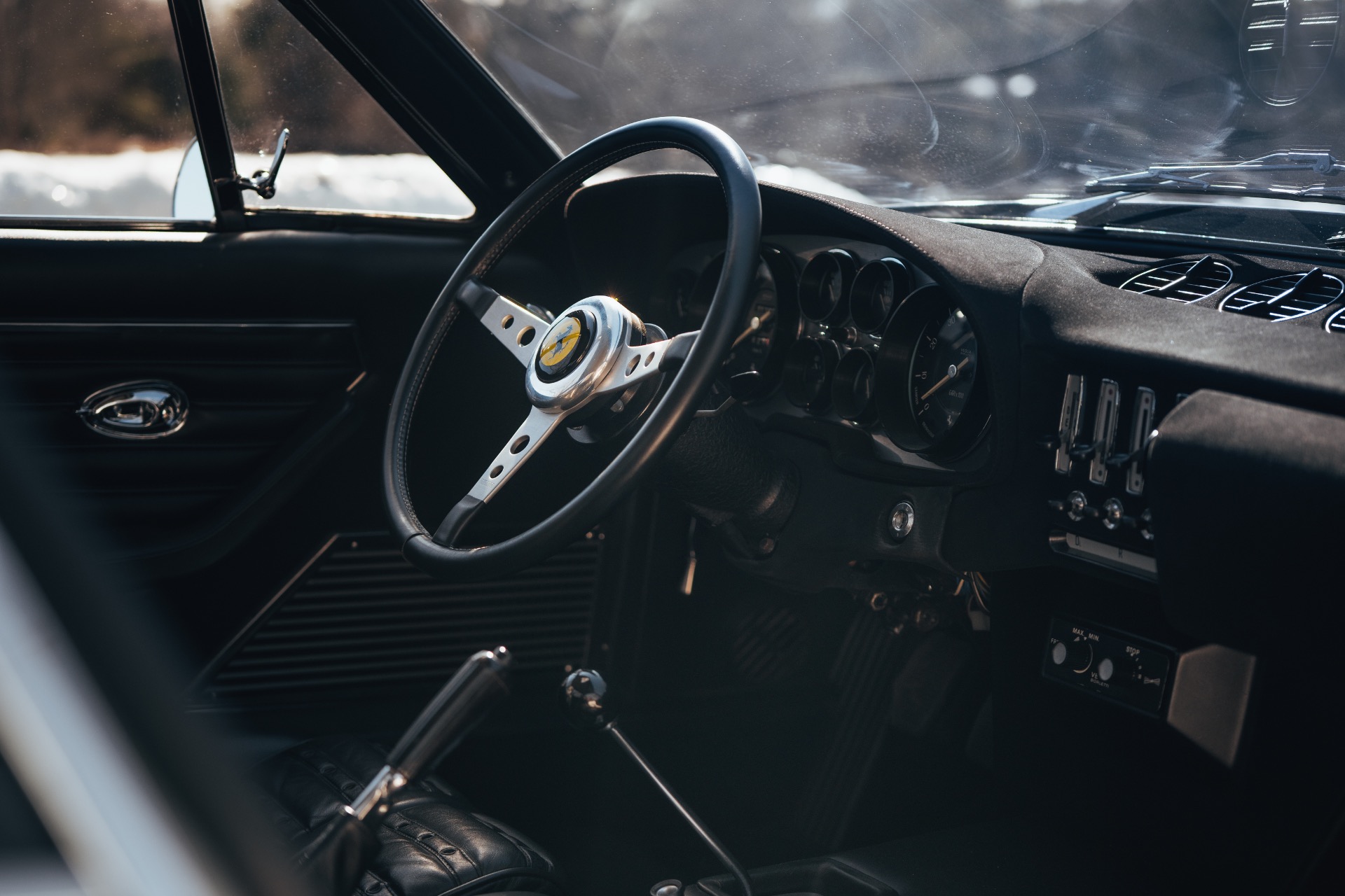 Used-1971-Ferrari-365GTB/4-Daytona