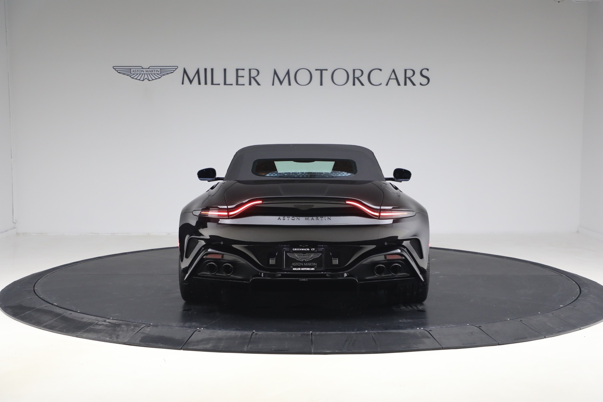 New-2026-Aston-Martin-Vantage-Roadster