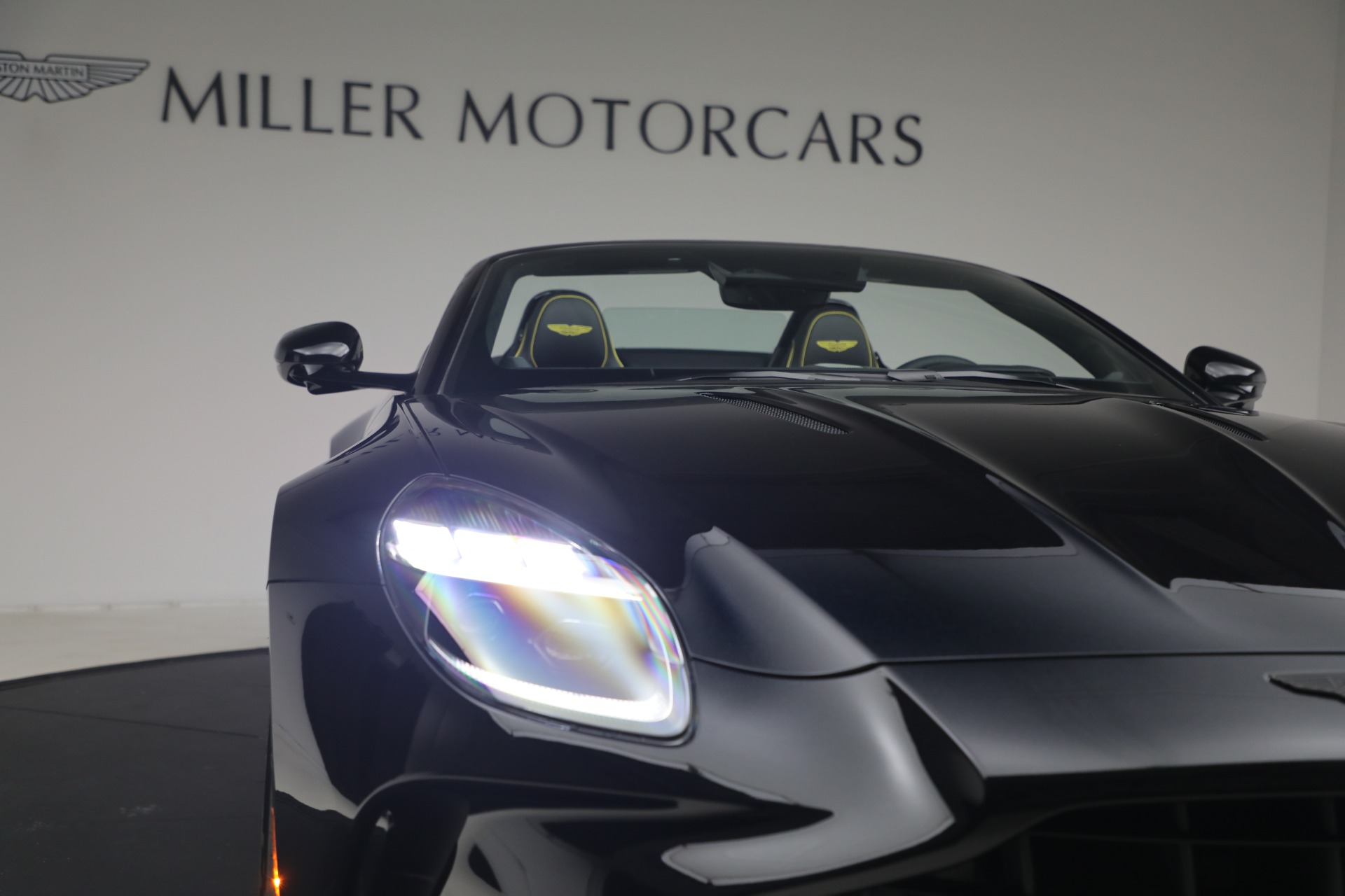 New-2026-Aston-Martin-Vantage-Roadster