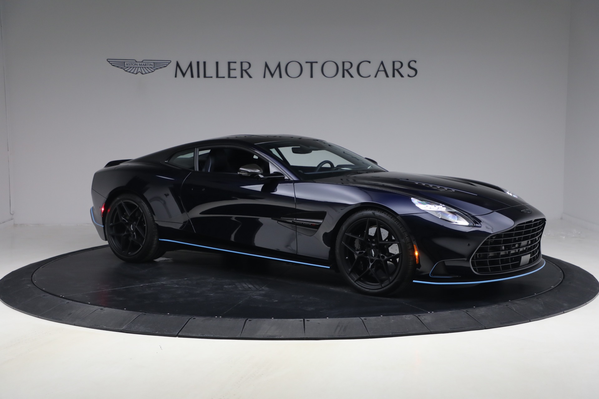 Used-2025-Aston-Martin-Vanquish