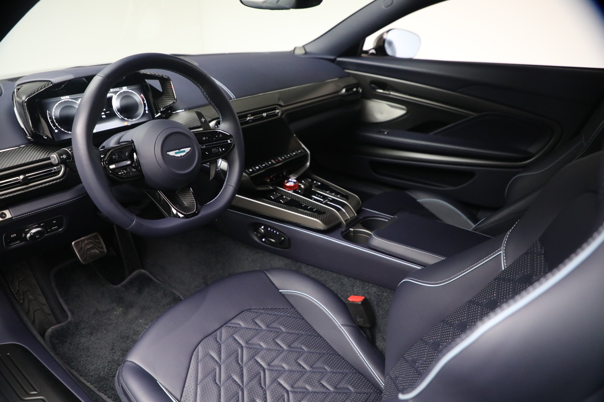 Used-2025-Aston-Martin-Vanquish