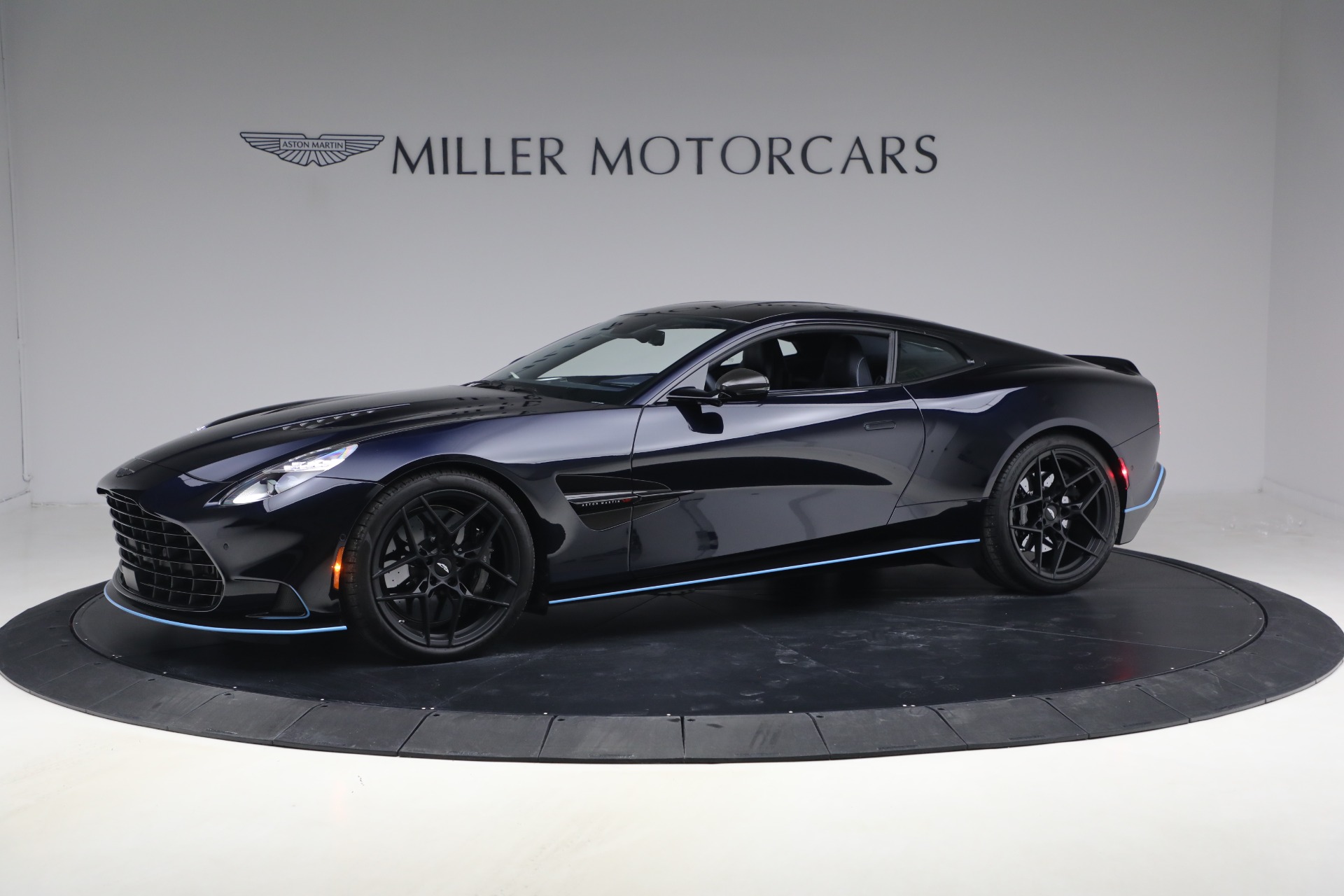 Used-2025-Aston-Martin-Vanquish