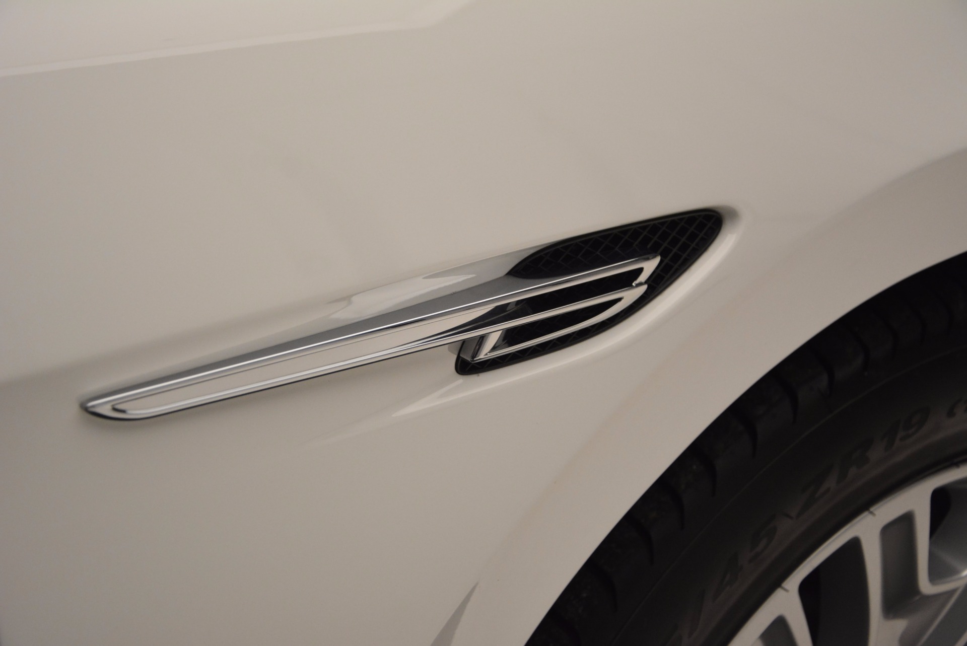 Used-2016-Bentley-Flying-Spur-V8