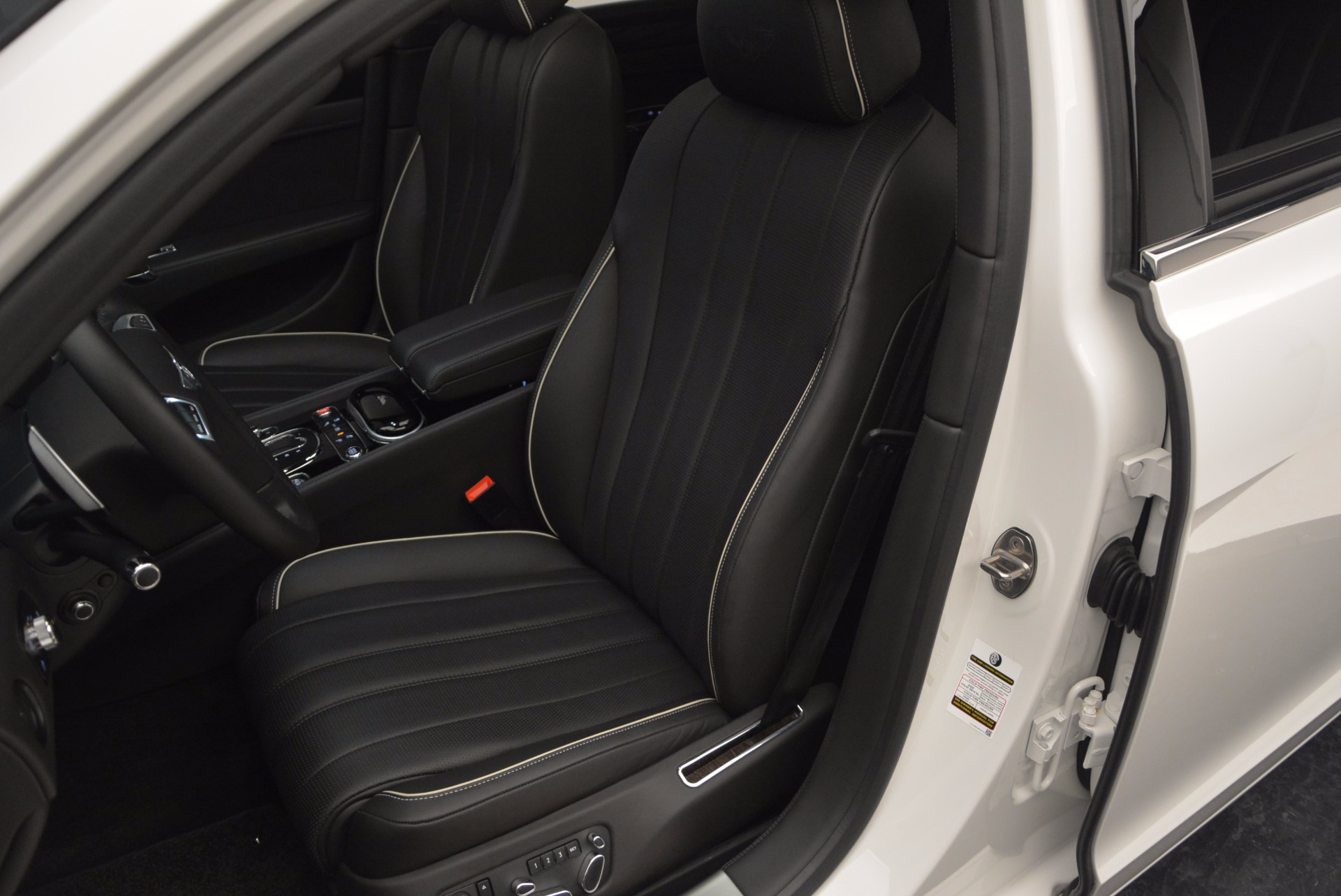 Used-2016-Bentley-Flying-Spur-V8