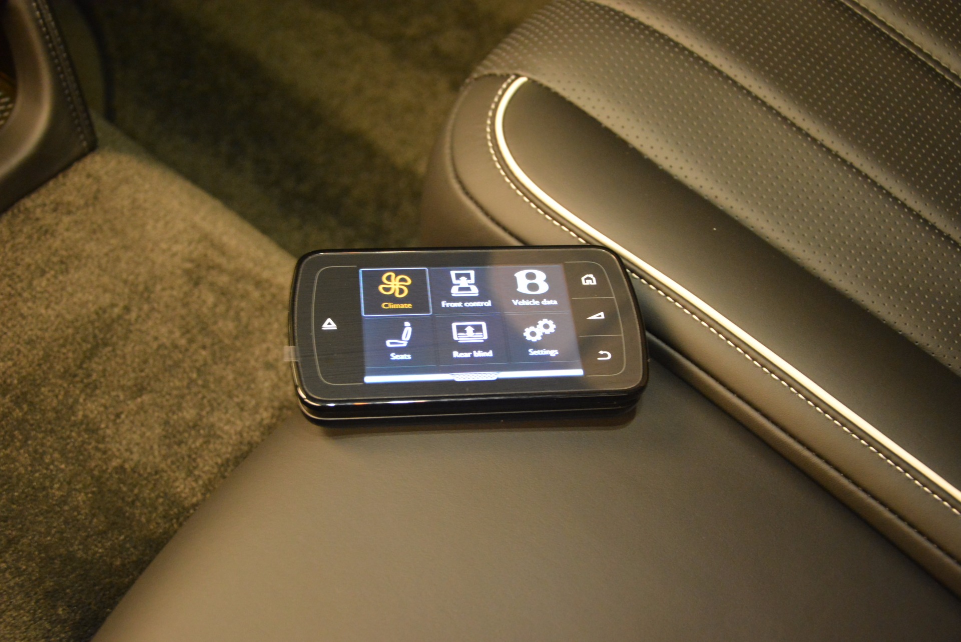 Used-2016-Bentley-Flying-Spur-V8