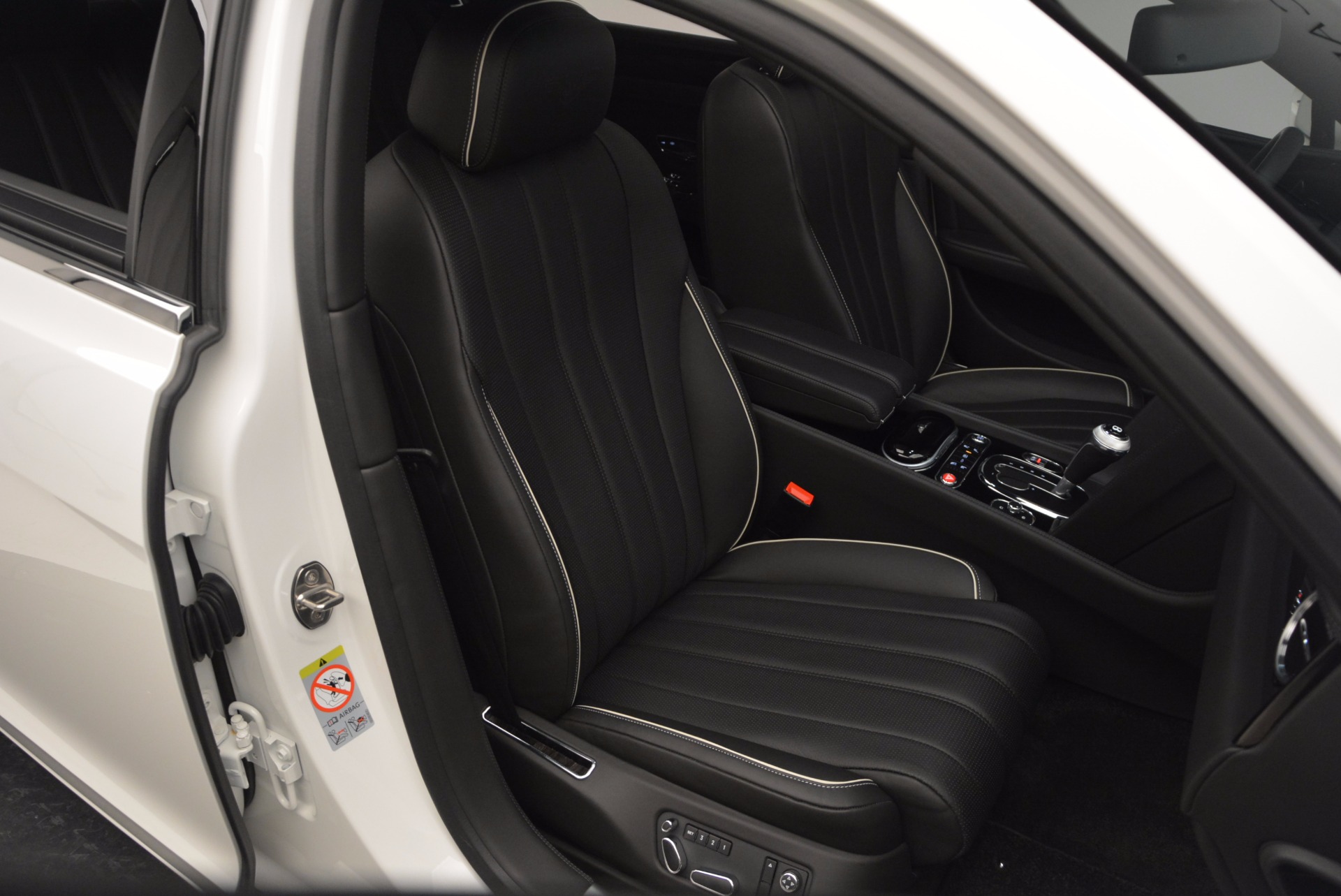 Used-2016-Bentley-Flying-Spur-V8