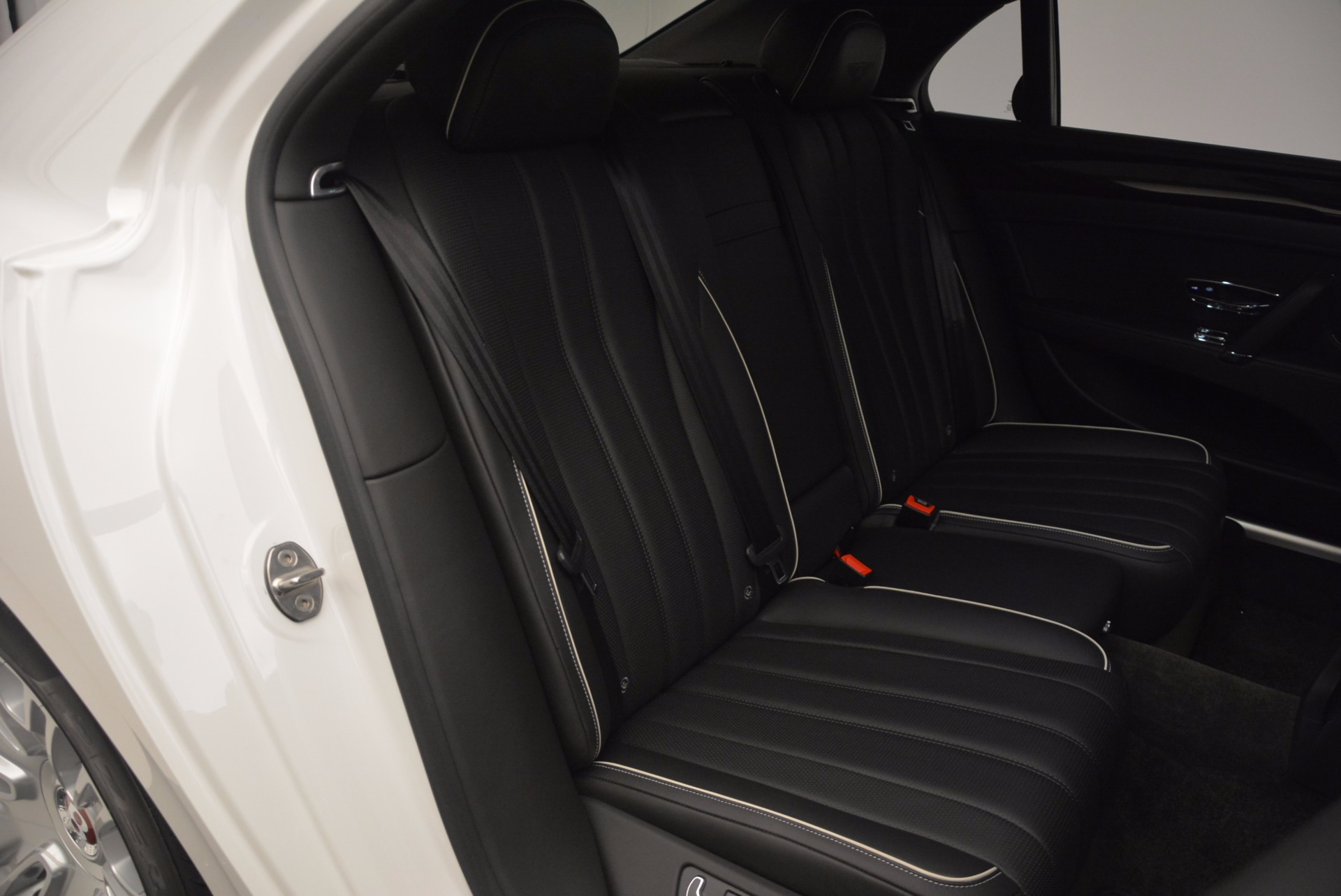 Used-2016-Bentley-Flying-Spur-V8