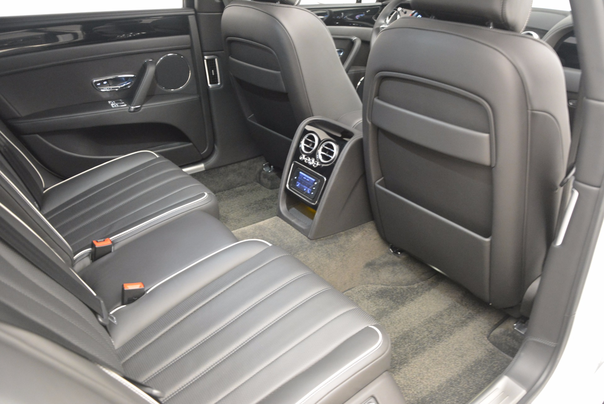 Used-2016-Bentley-Flying-Spur-V8