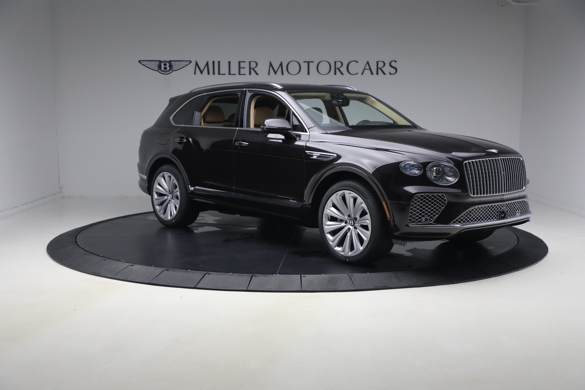 New-2026-Bentley-Bentayga-Azure-V8
