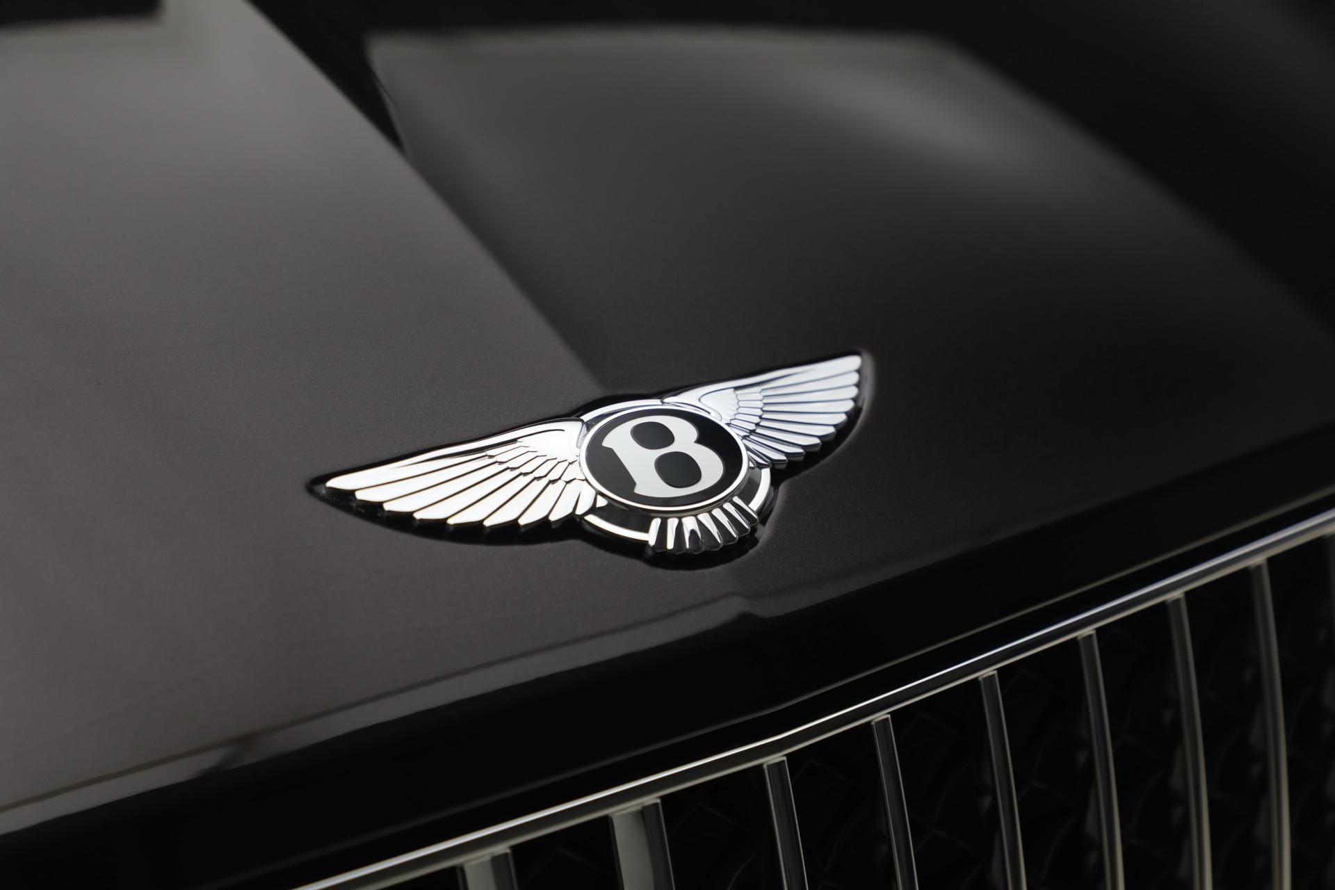 New-2026-Bentley-Bentayga-Azure-V8