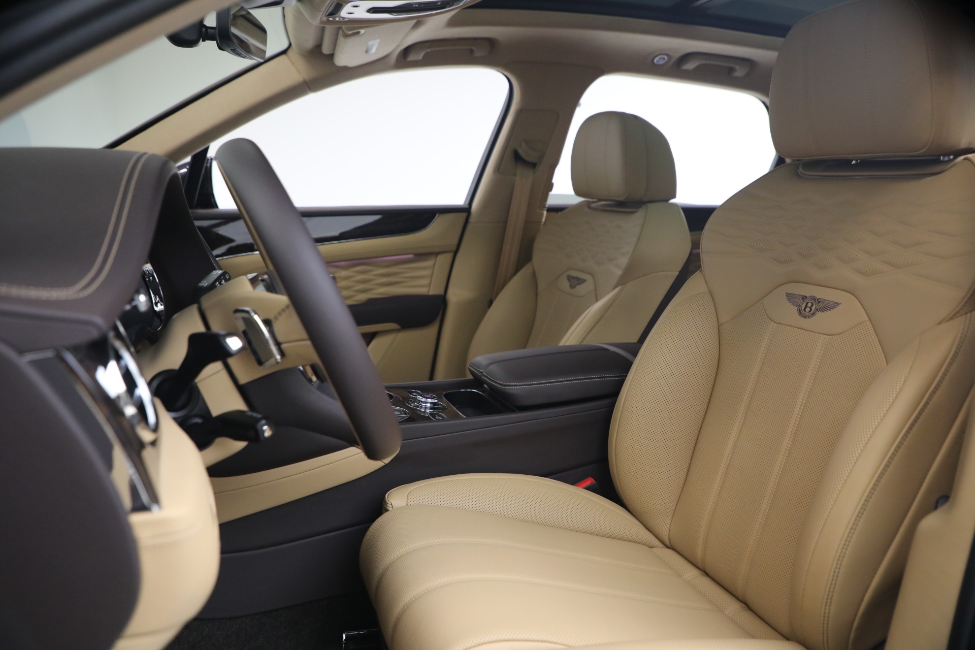 New-2026-Bentley-Bentayga-Azure-V8