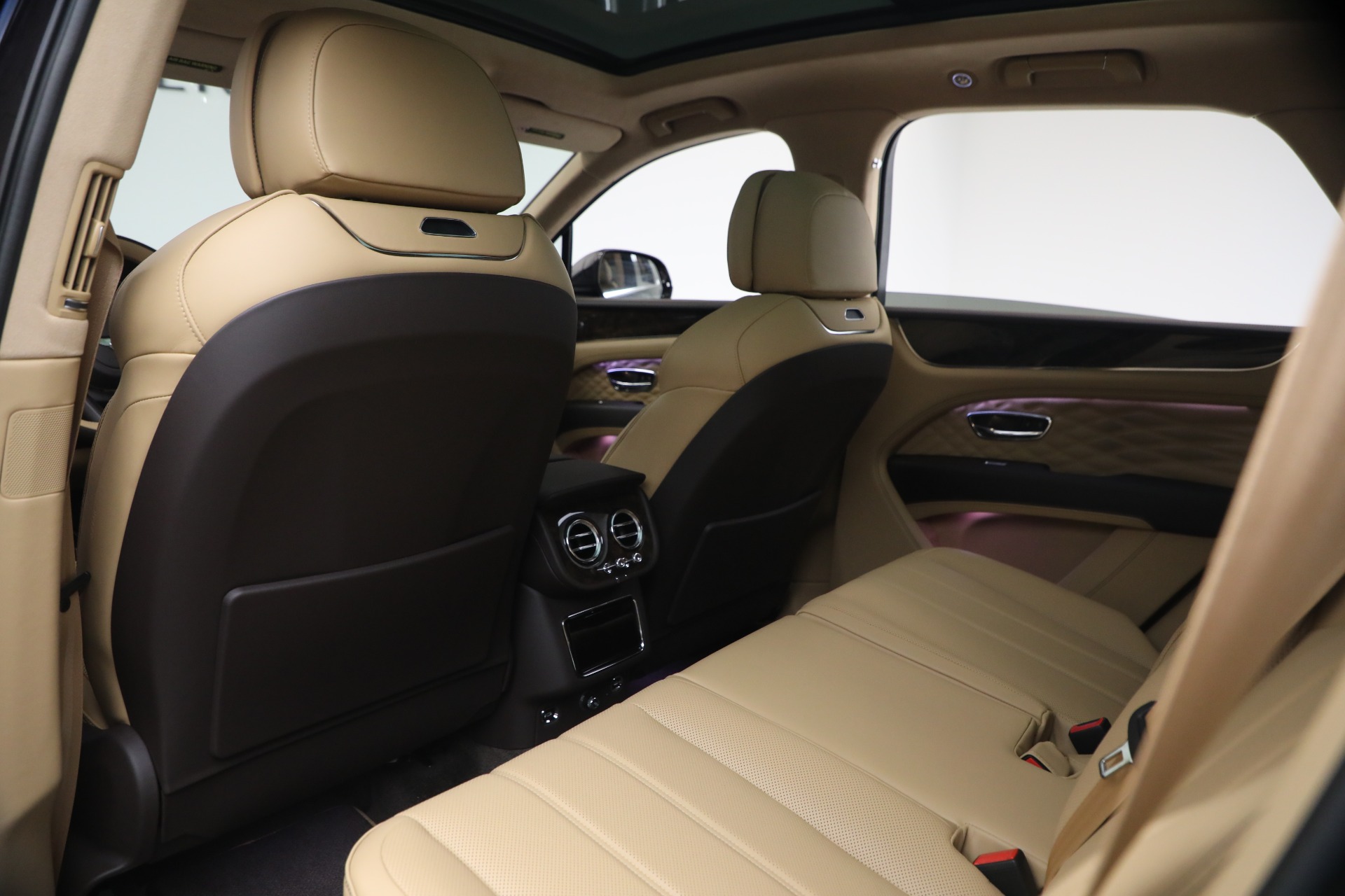 New-2026-Bentley-Bentayga-Azure-V8