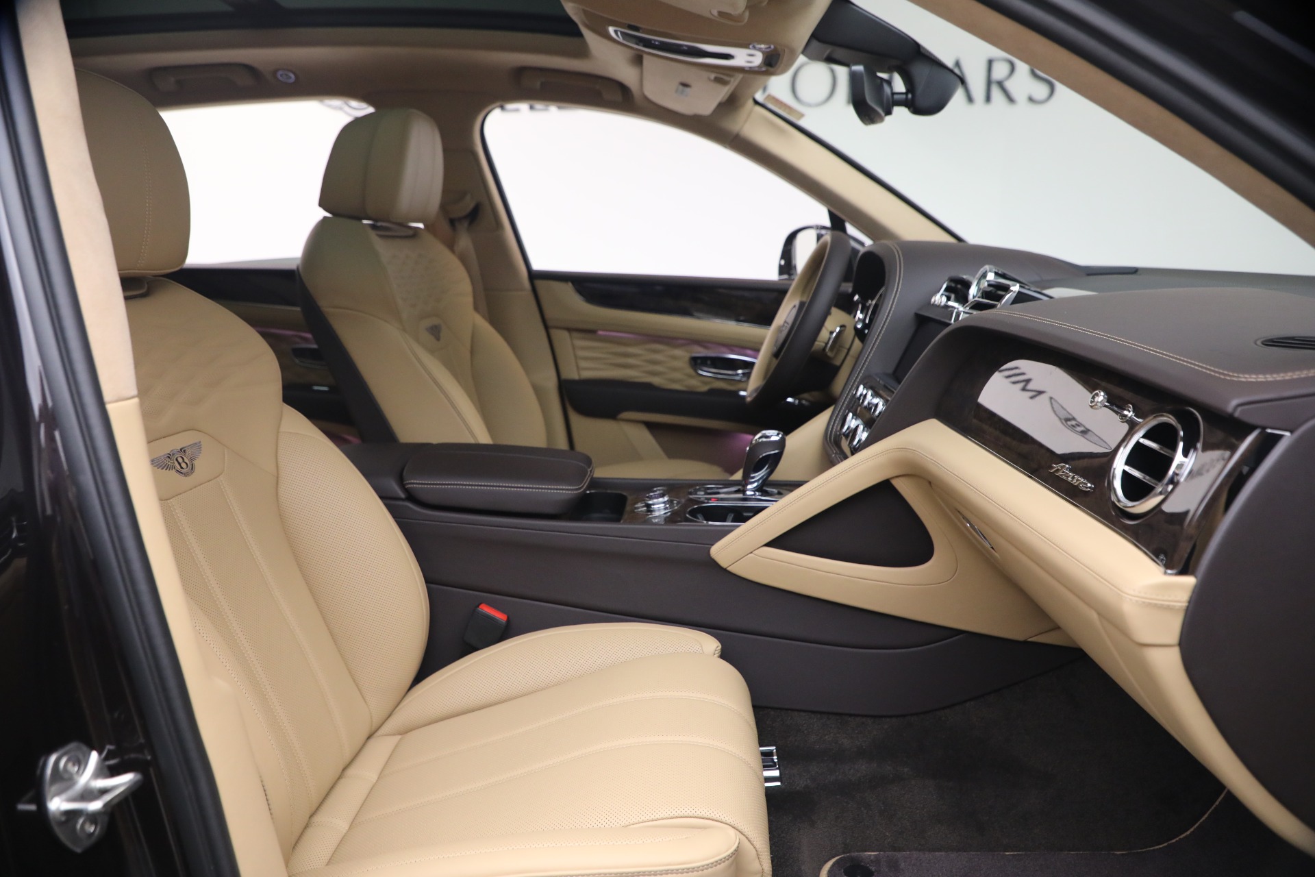 New-2026-Bentley-Bentayga-Azure-V8