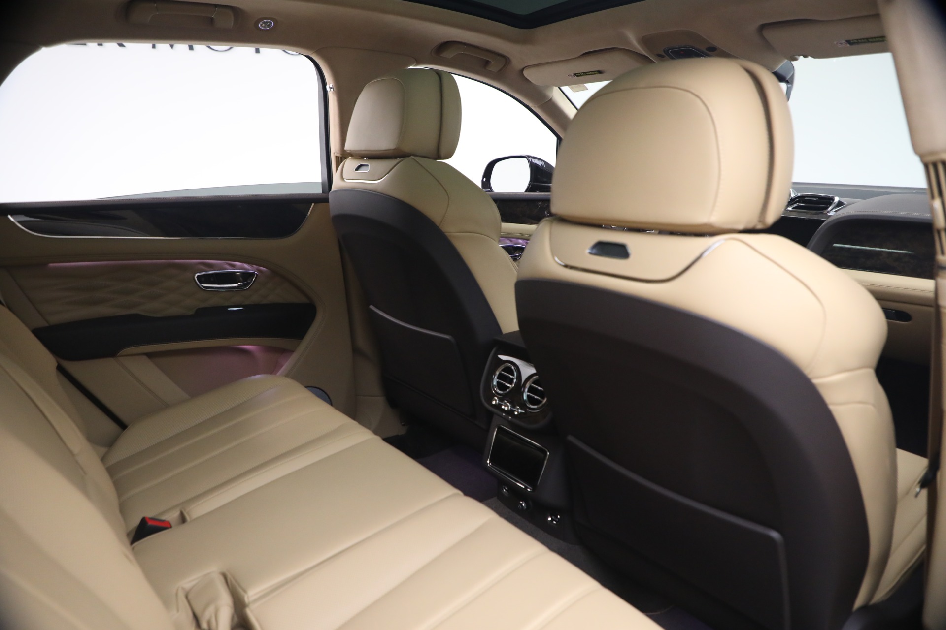 New-2026-Bentley-Bentayga-Azure-V8
