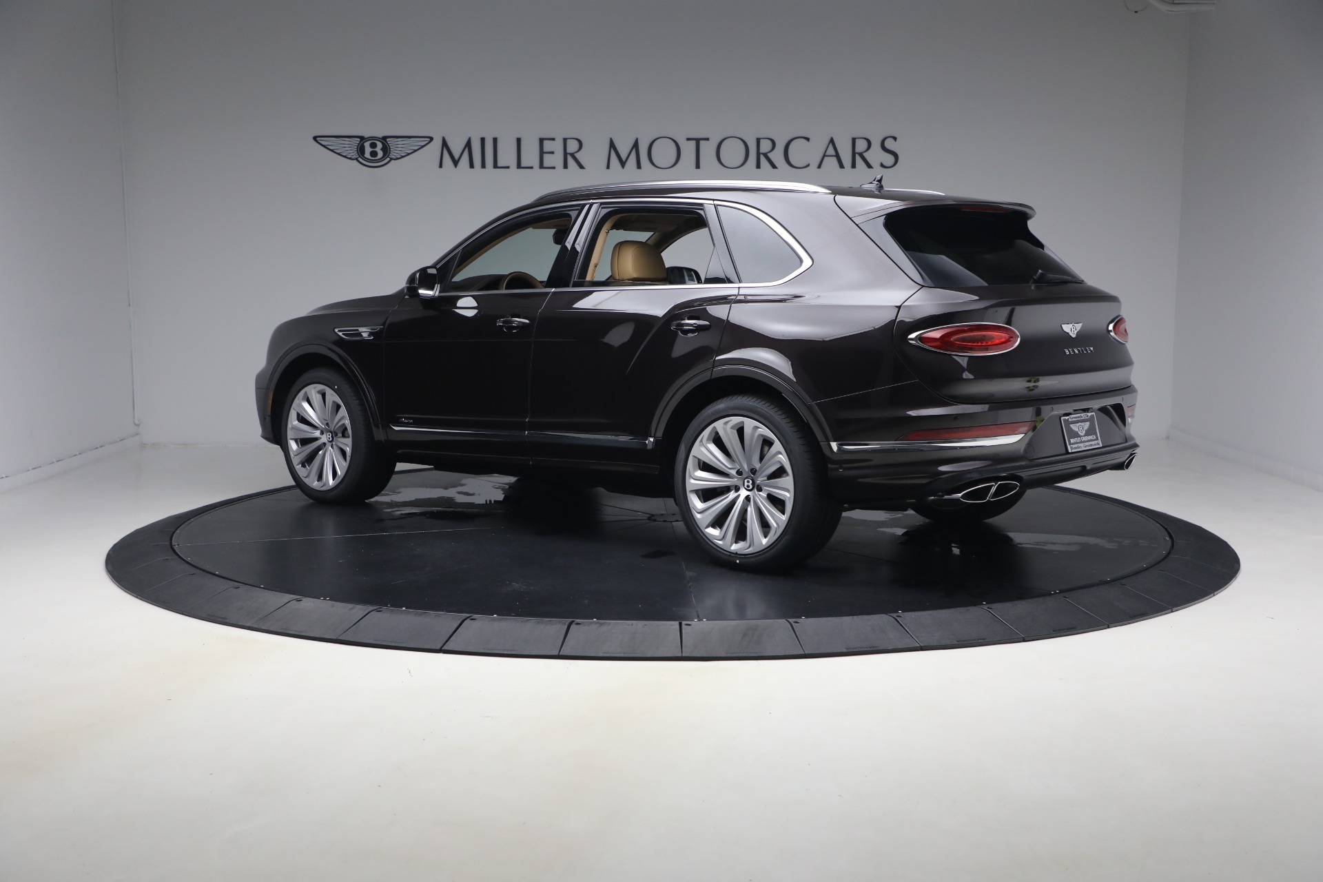 New-2026-Bentley-Bentayga-Azure-V8