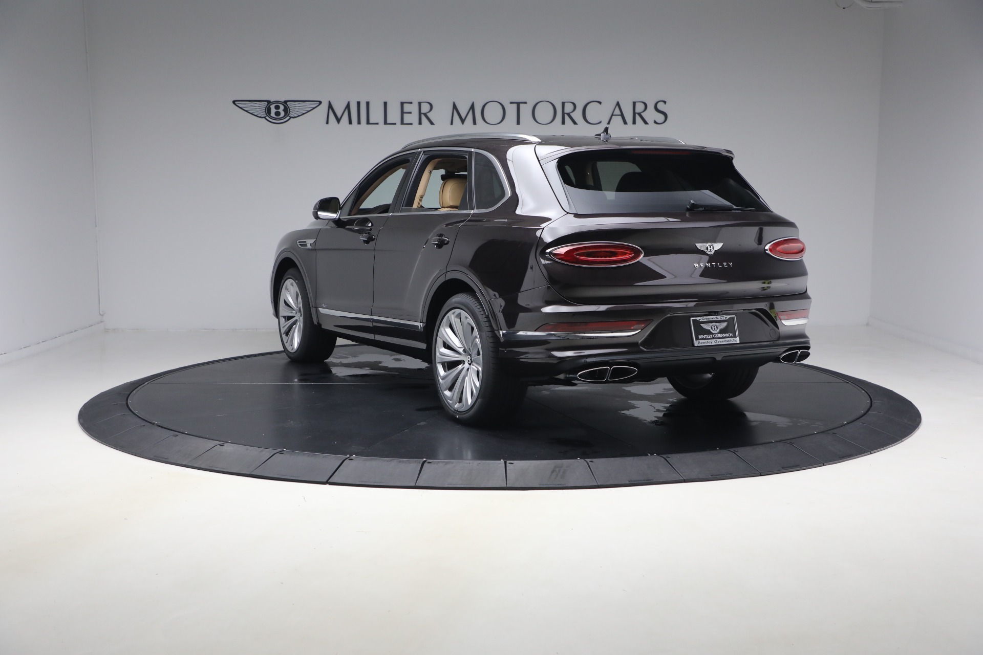 New-2026-Bentley-Bentayga-Azure-V8