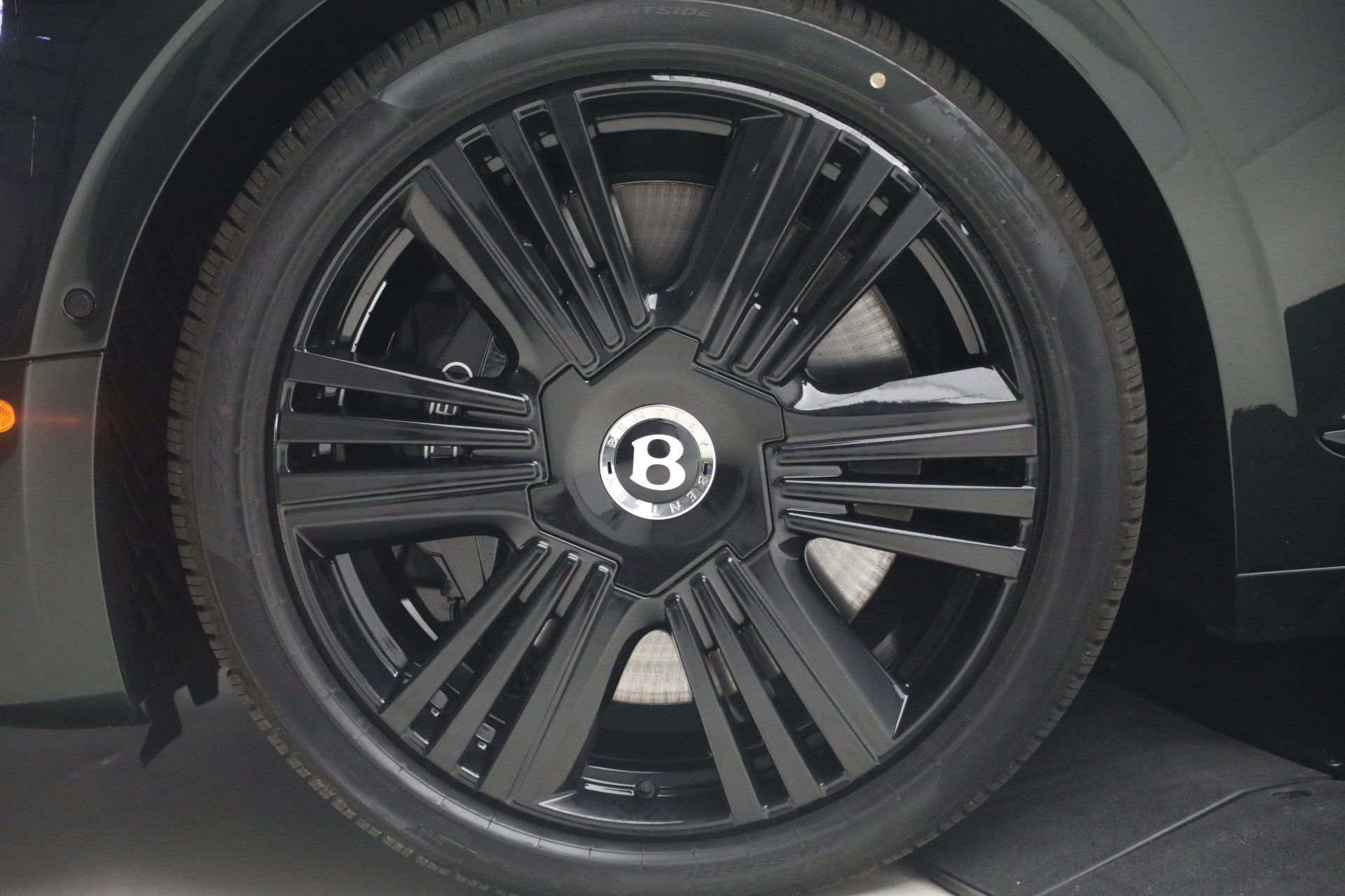 New-2026-Bentley-Flying-Spur-Azure