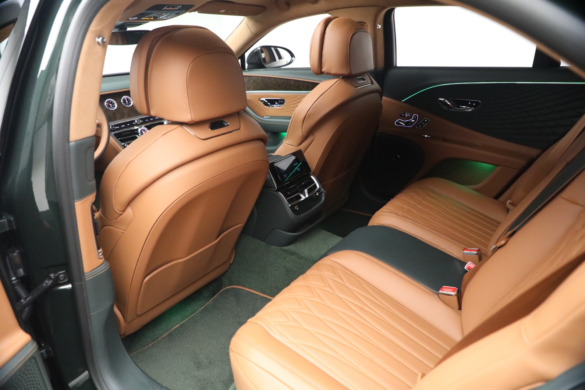 New-2026-Bentley-Flying-Spur-Azure