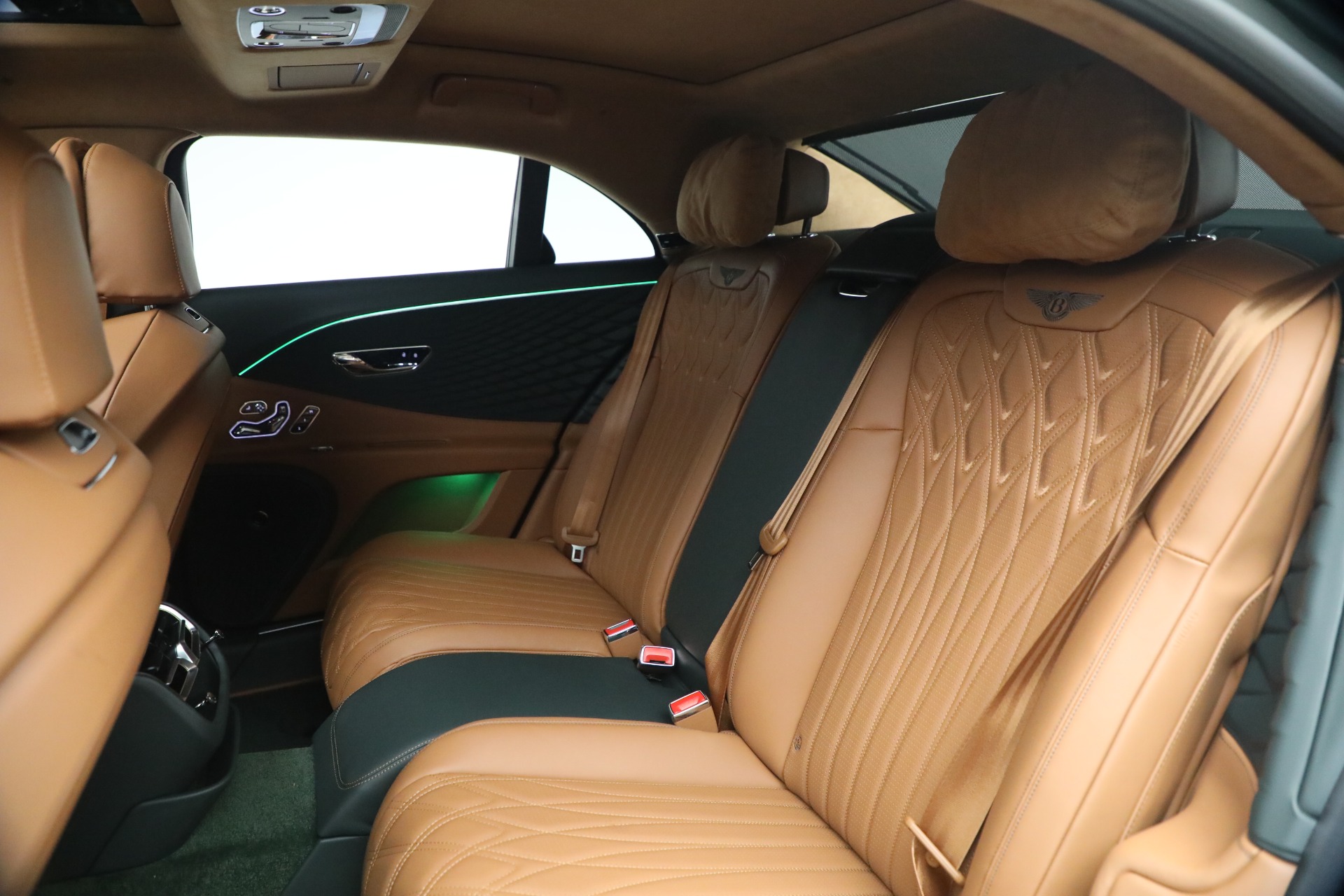 New-2026-Bentley-Flying-Spur-Azure